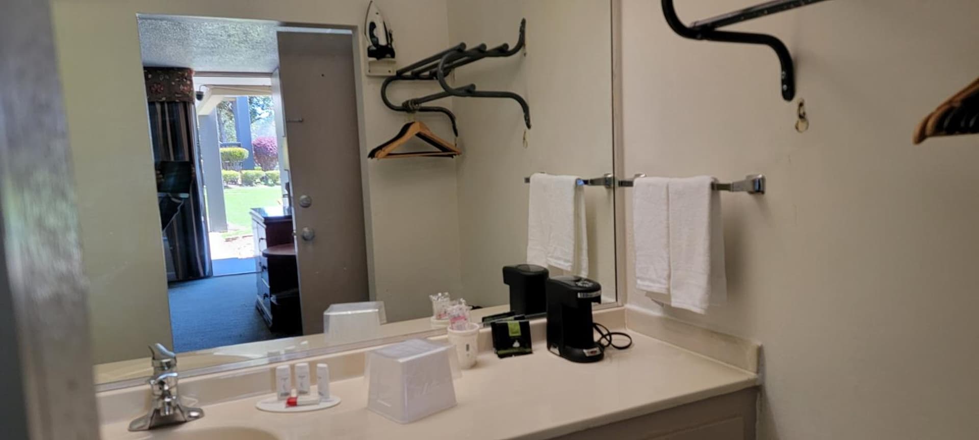 Ramada by Wyndham & Suites Warner Robins property views in Warner Robins, GA — gallery photo 3