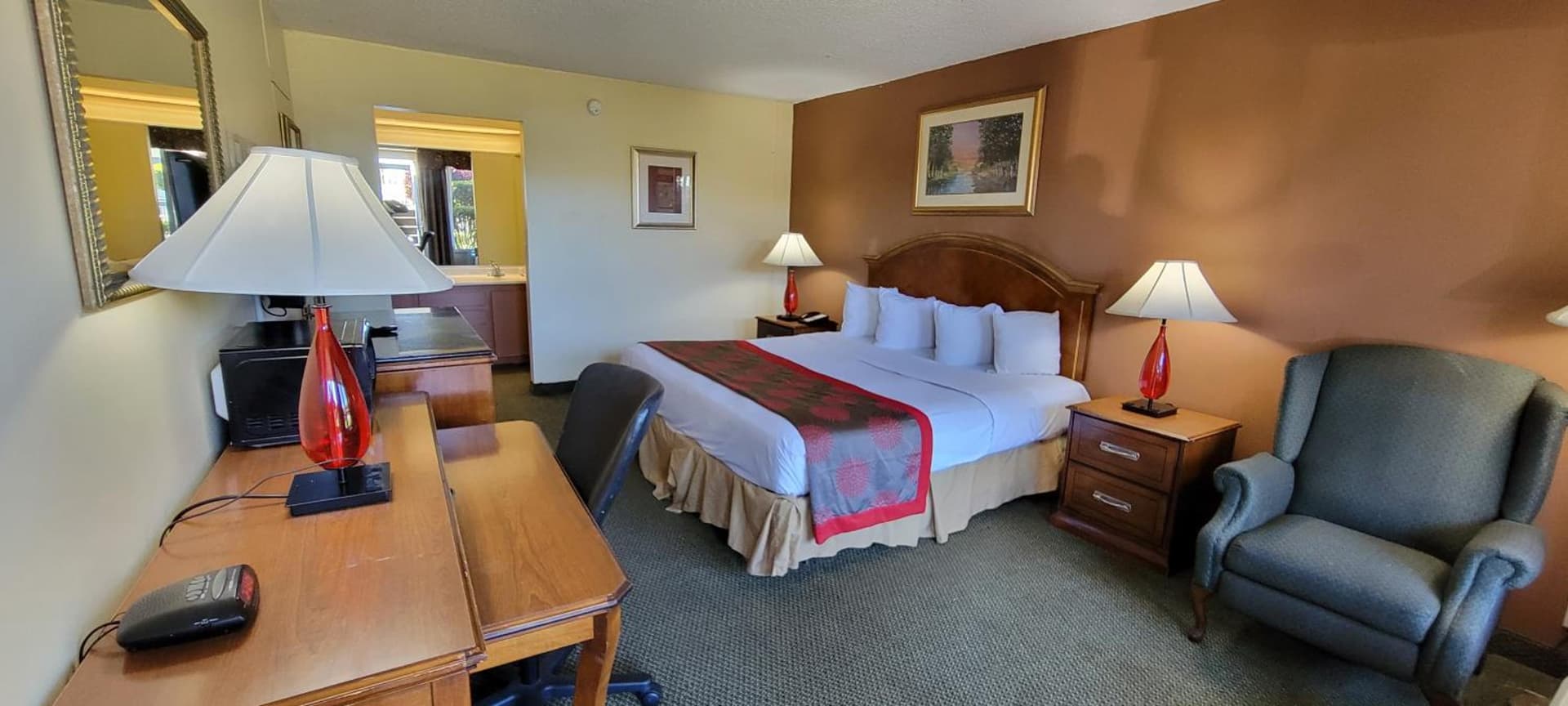 Ramada by Wyndham & Suites Warner Robins gallery photo in Warner Robins, GA — image 14