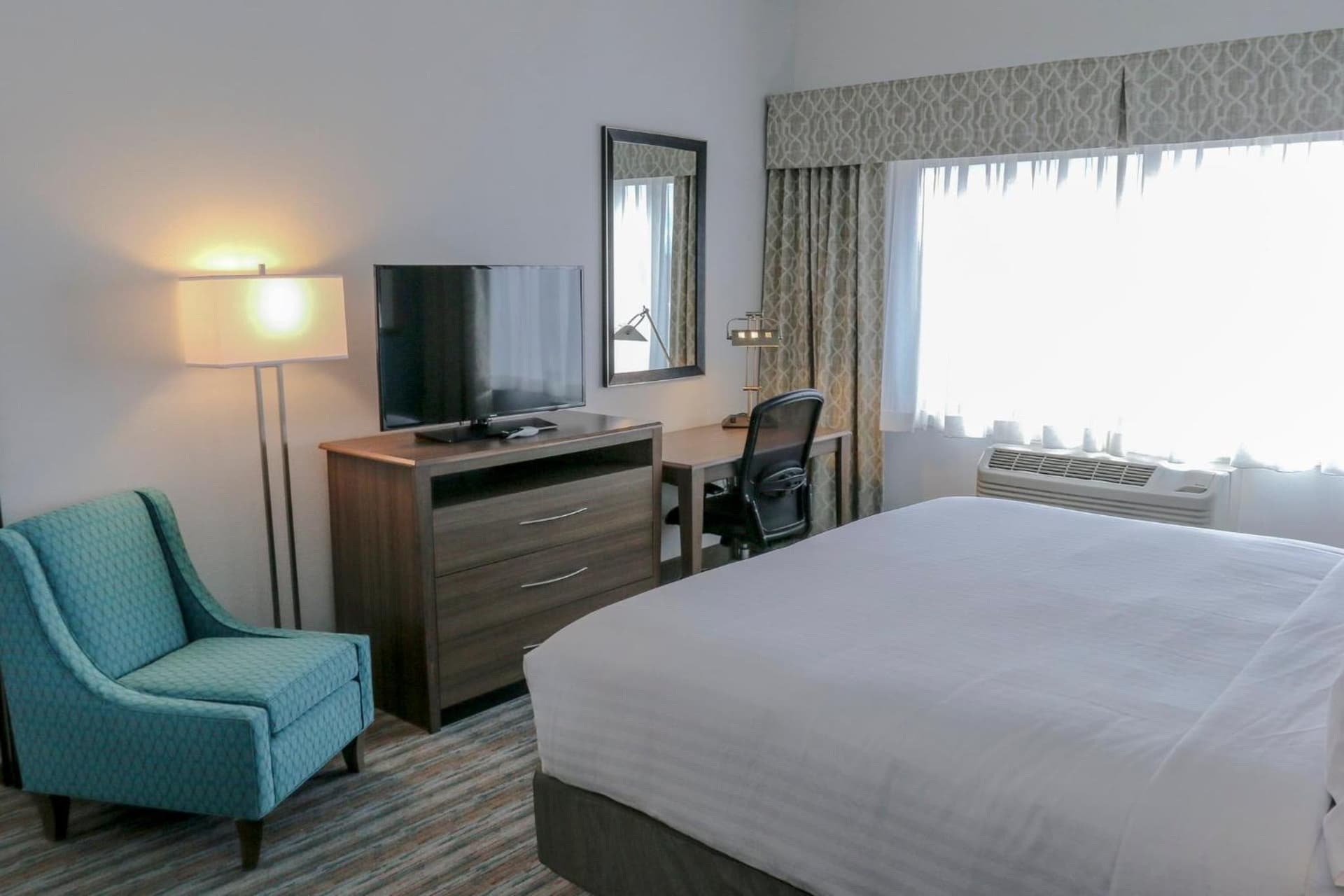 Holiday Inn & Suites Denver Tech Center-Centennial by IHG gallery photo in Centennial, CO — image 21
