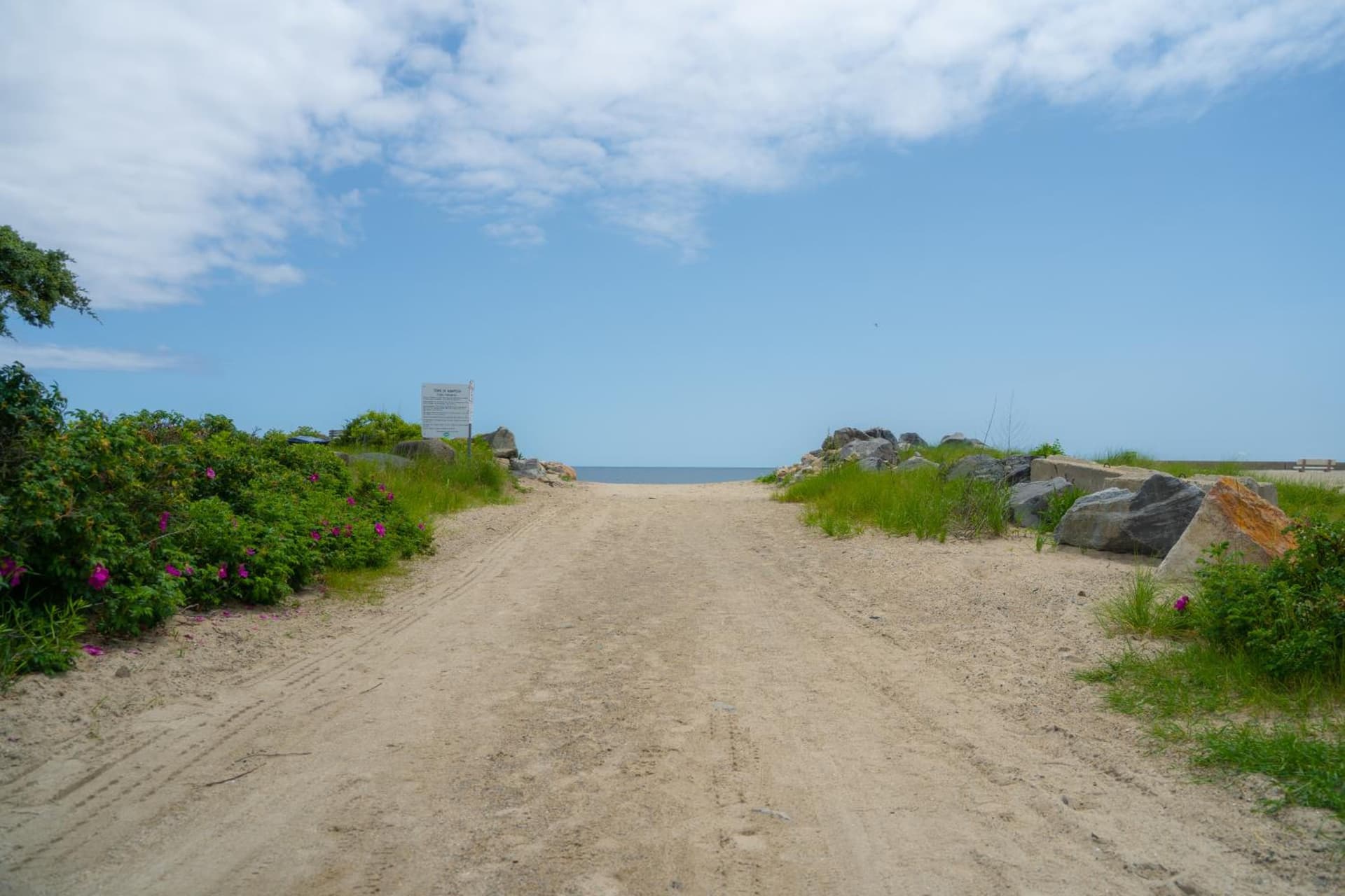 935 Ocean, a Beachside Inn gallery photo in Hampton — image 71