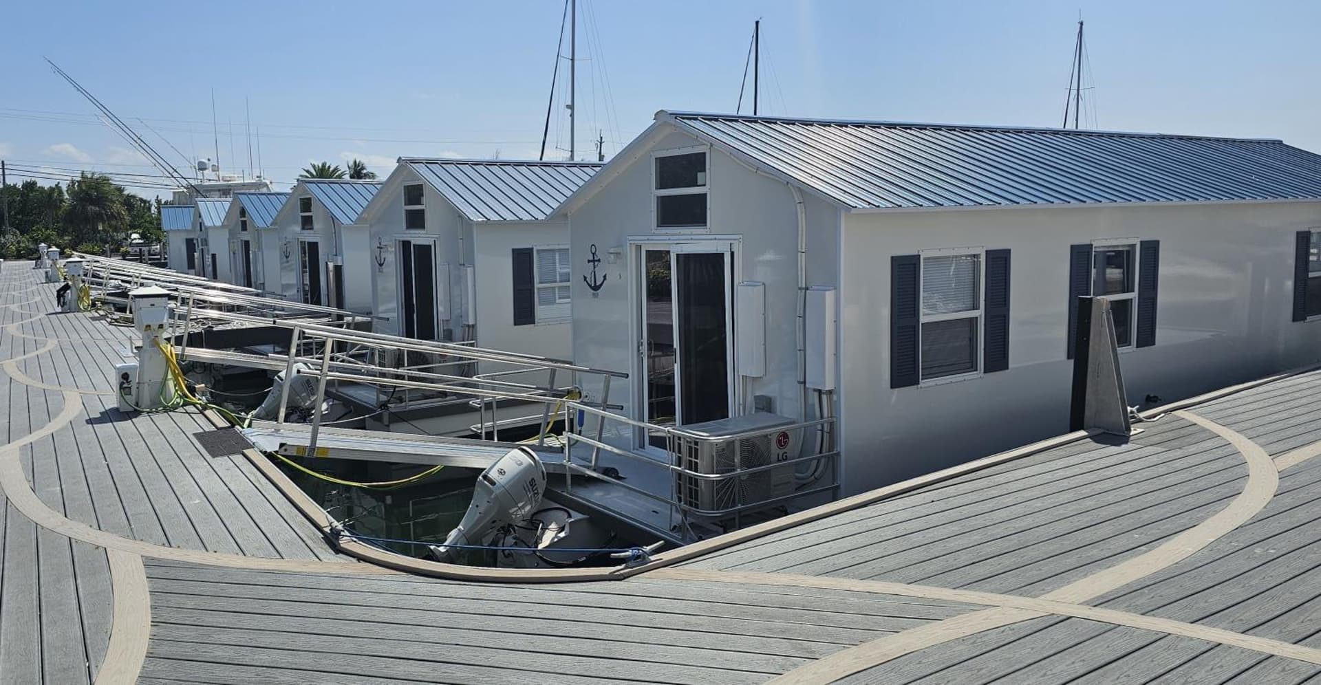 Yacht Haven interior in Marathon, FL — gallery photo 2