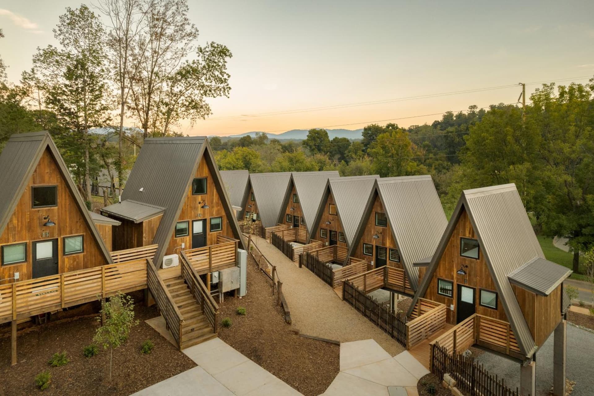 Wrong Way River Lodge & Cabins featured exterior or lobby in Asheville, NC — similar hotel