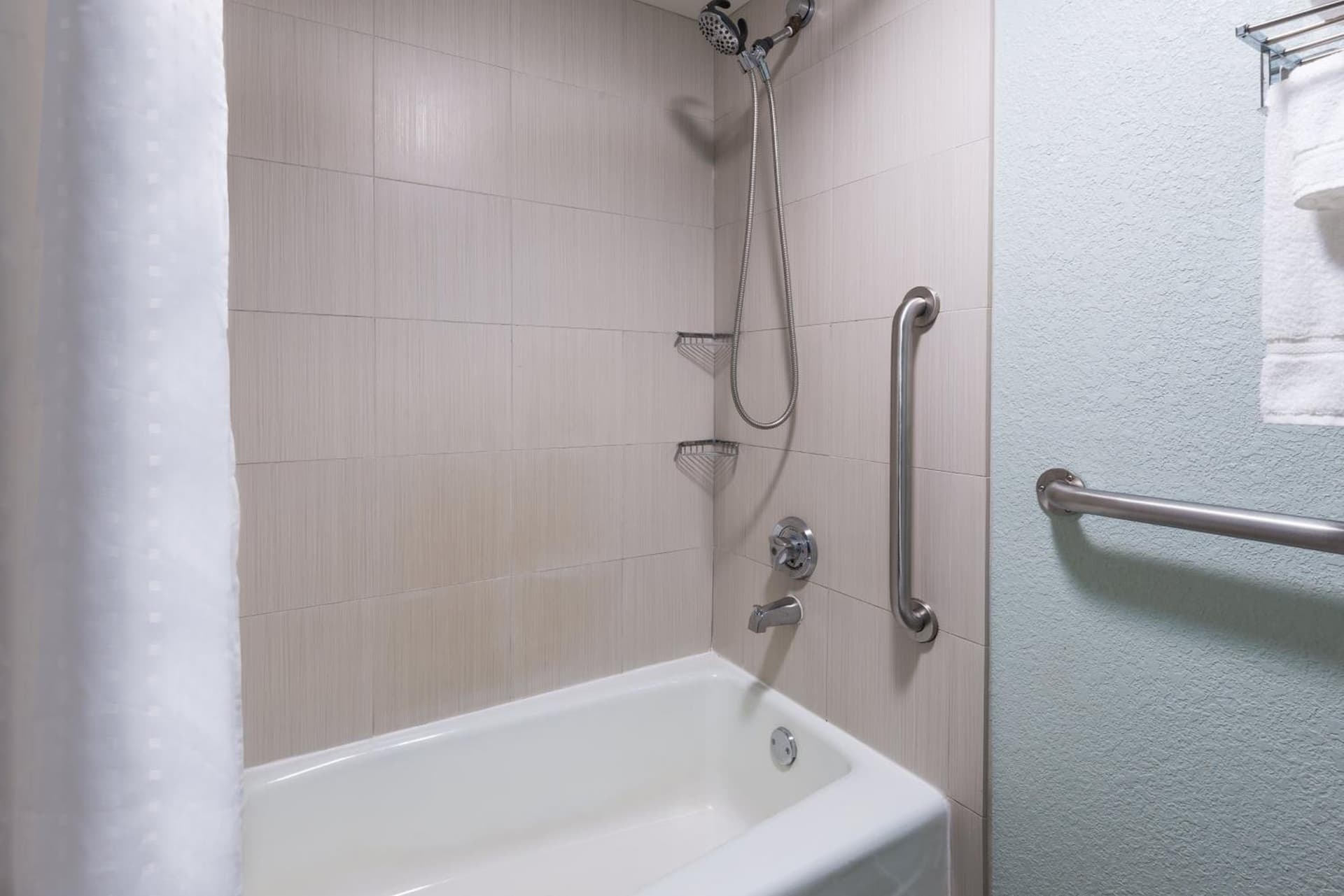 Holiday Inn Express Hotel & Suites Ft. Lauderdale-Plantation by IHG gallery photo in Plantation, FL — image 67