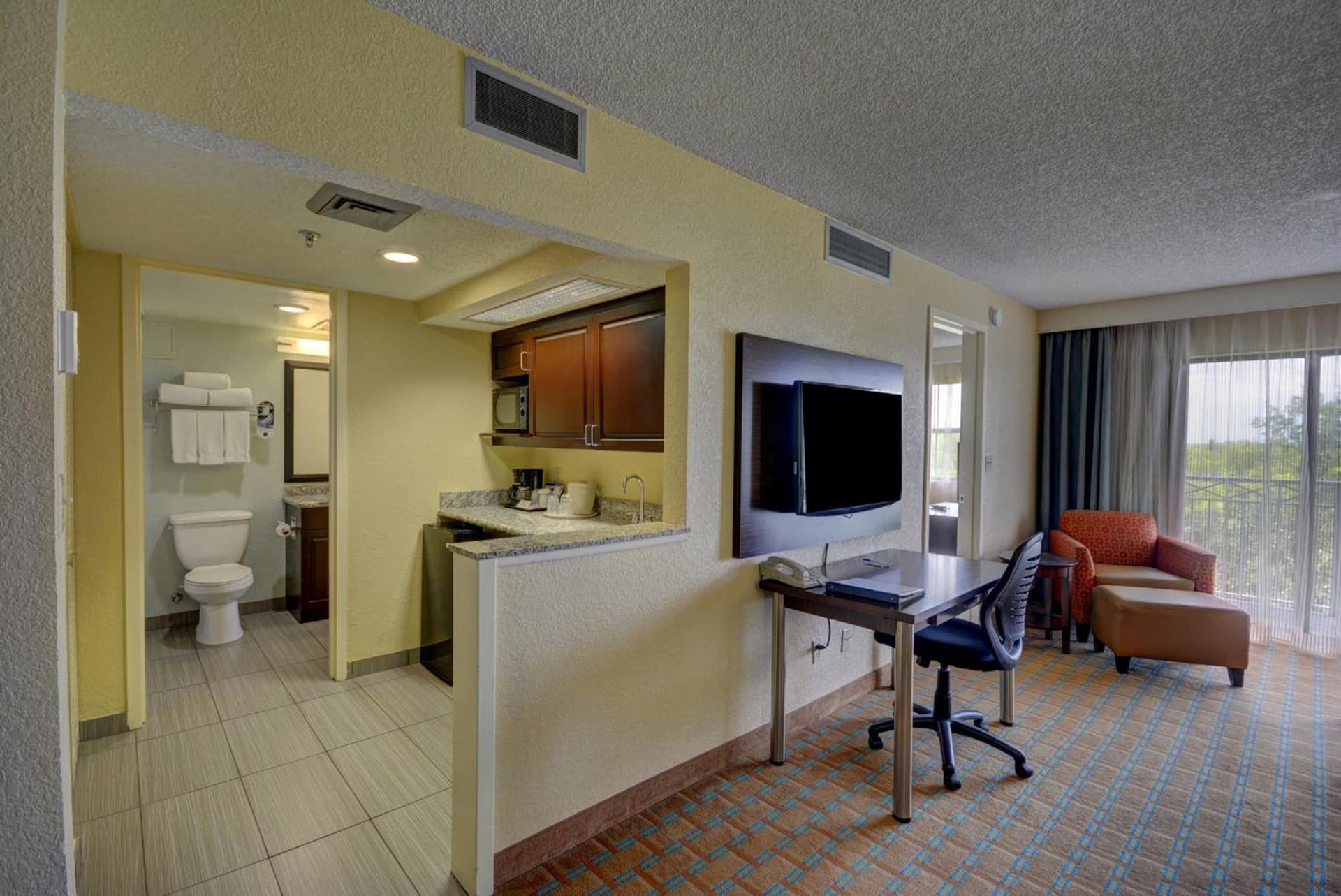 Holiday Inn Express Hotel & Suites Ft. Lauderdale-Plantation by IHG gallery photo in Plantation, FL — image 29