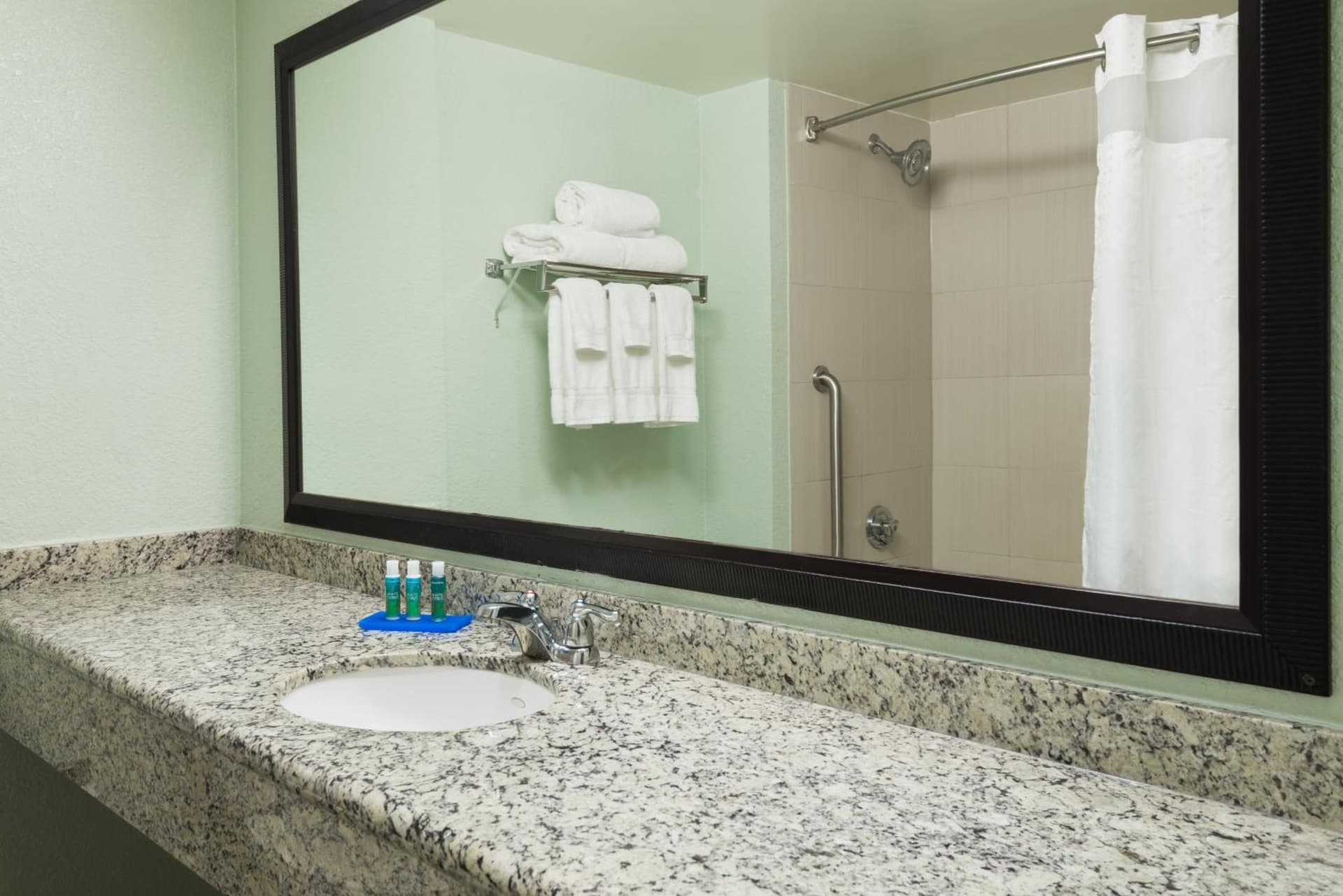 Holiday Inn Express Hotel & Suites Ft. Lauderdale-Plantation by IHG gallery photo in Plantation, FL — image 39
