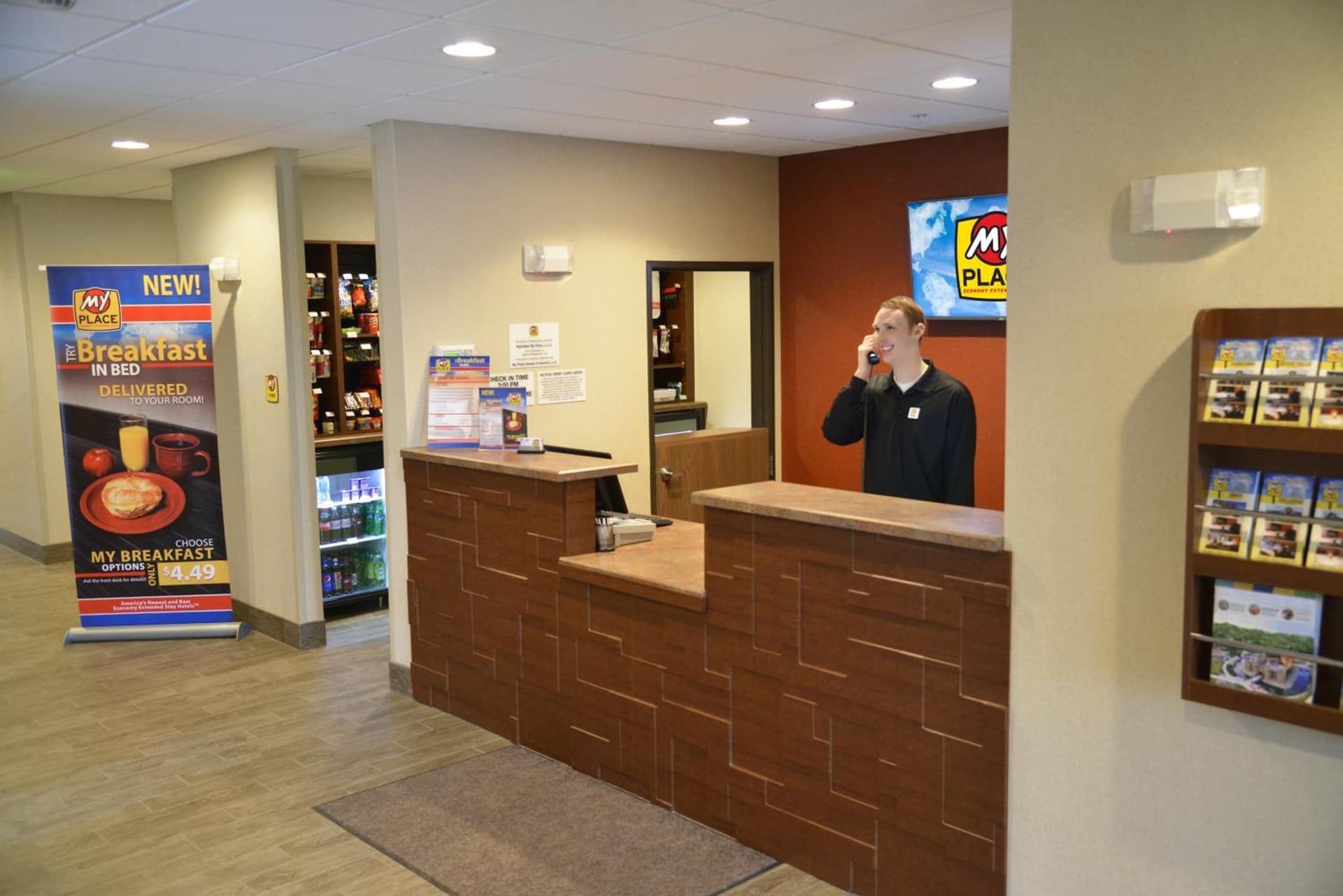 MainStay Suites Spokane Valley interior in Spokane Valley, WA — gallery photo 2