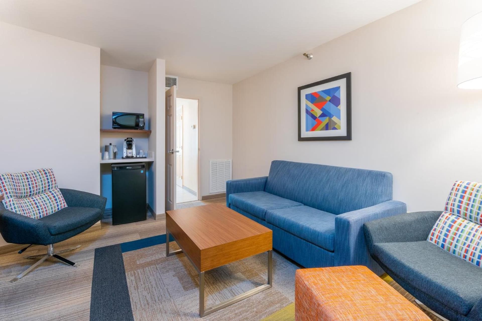 Holiday Inn Express Hotel & Suites Bradenton West by IHG gallery photo in Bradenton, FL — image 32
