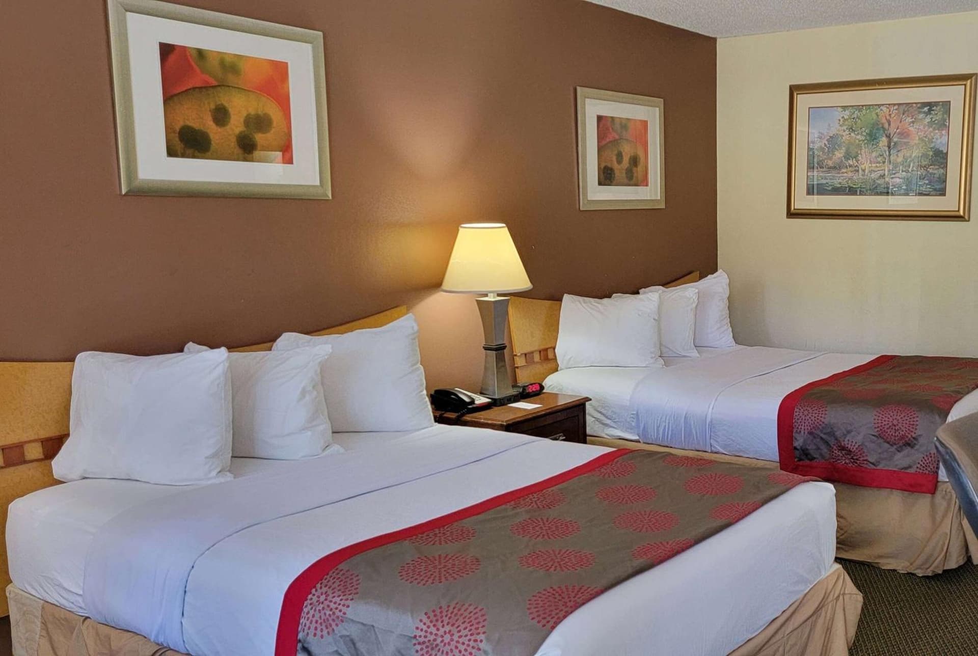 Ramada by Wyndham & Suites Warner Robins gallery photo in Warner Robins, GA — image 16