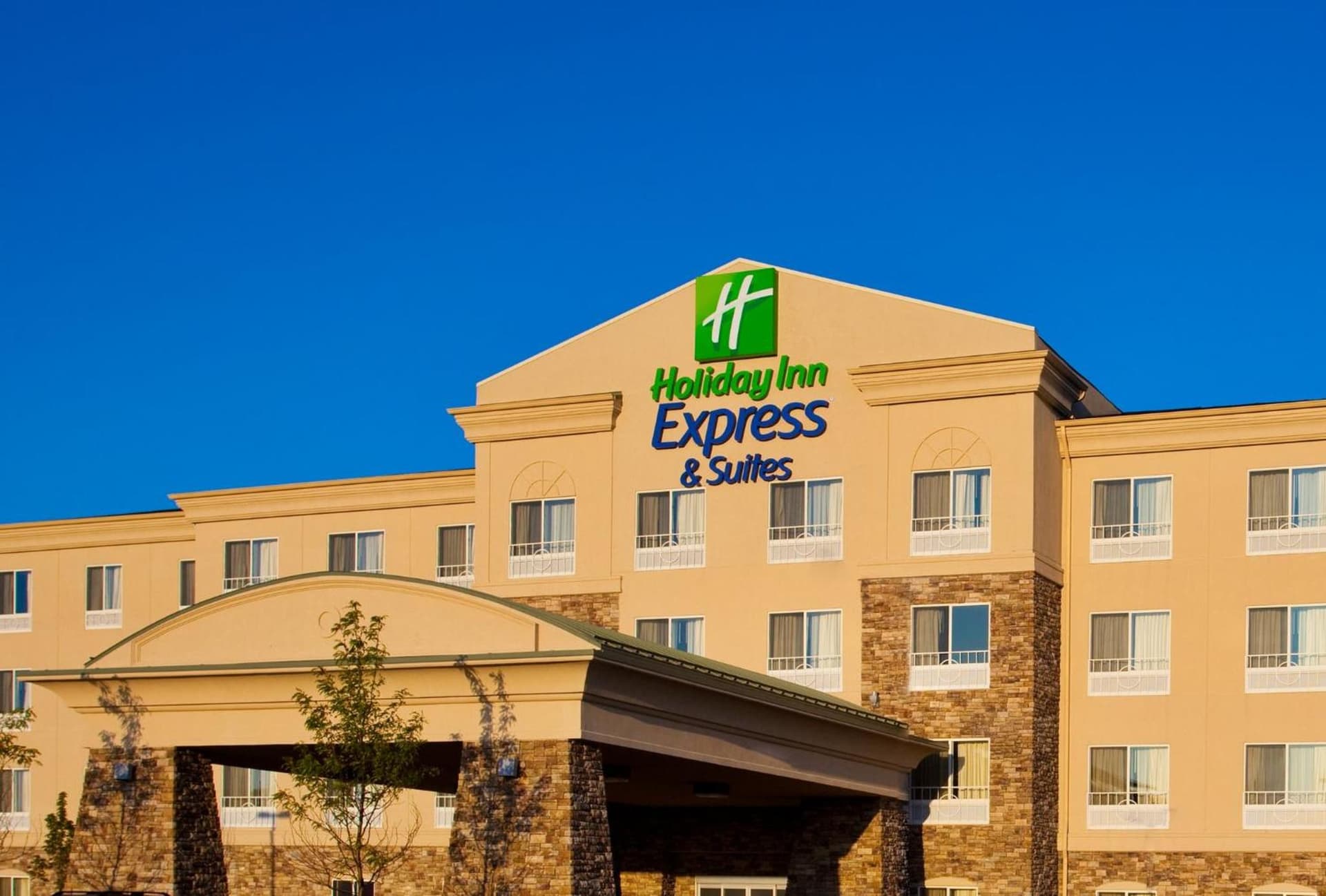 Holiday Inn Express Hotel & Suites Waukegan/Gurnee by IHG gallery photo in Waukegan, IL — image 6