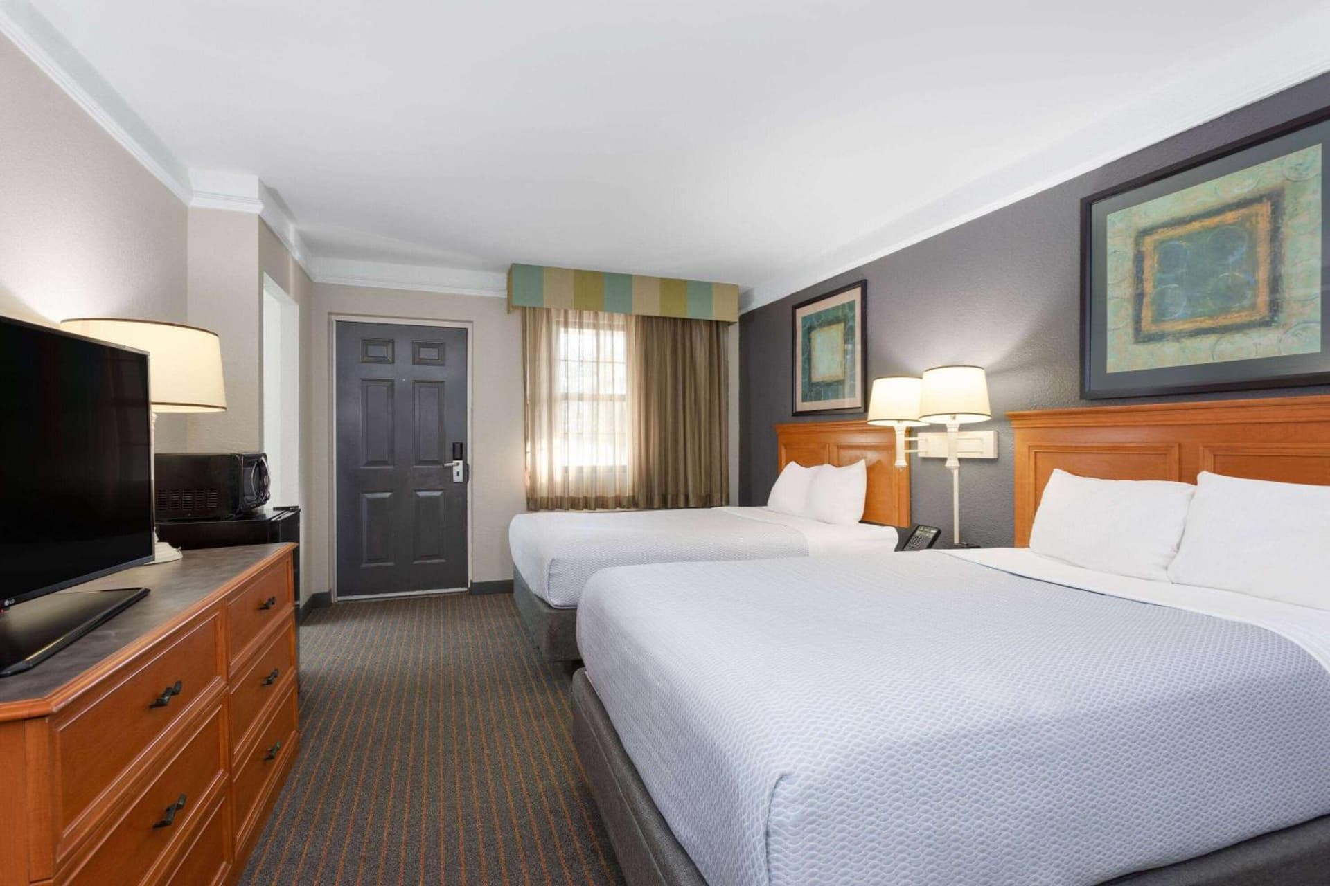 La Quinta Inn by Wyndham Pensacola gallery photo in Pensacola, FL — image 26