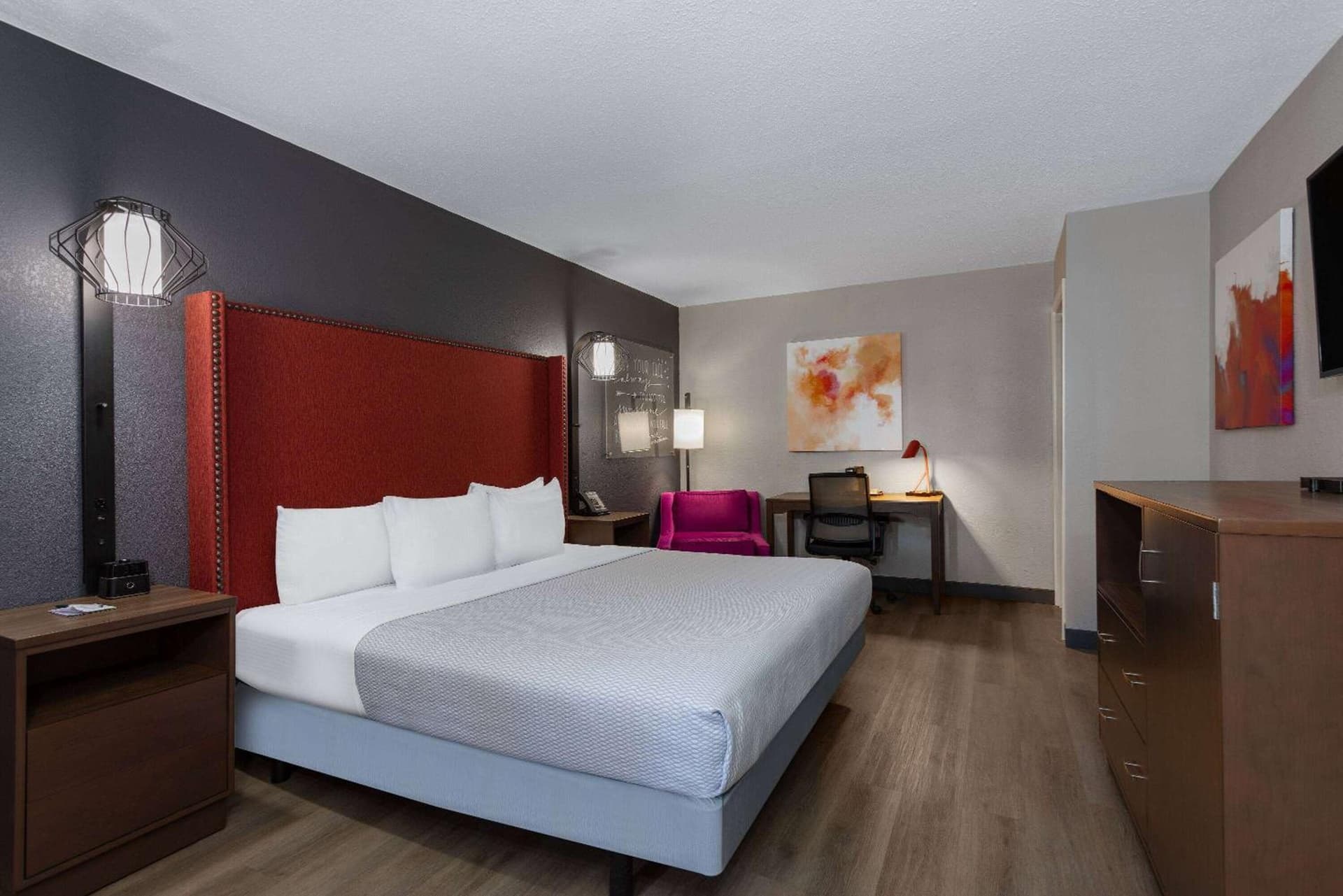 La Quinta Inn by Wyndham Pensacola gallery photo in Pensacola, FL — image 19