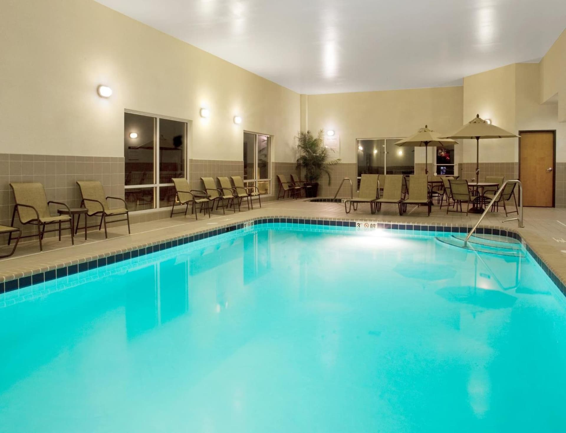 Holiday Inn Express Hotel & Suites Lake Zurich-Barrington by IHG gallery photo in Lake Zurich, IL — image 25