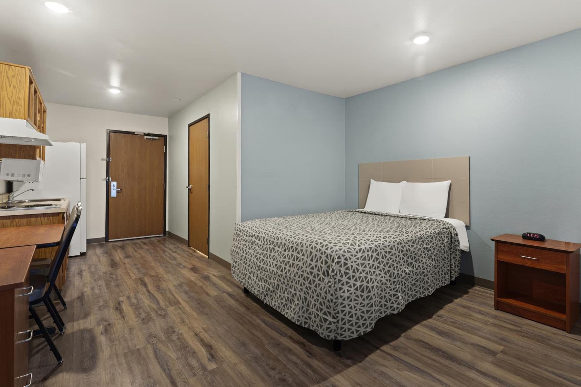 WoodSpring Suites Johnson City gallery photo in Johnson City, TN — image 16