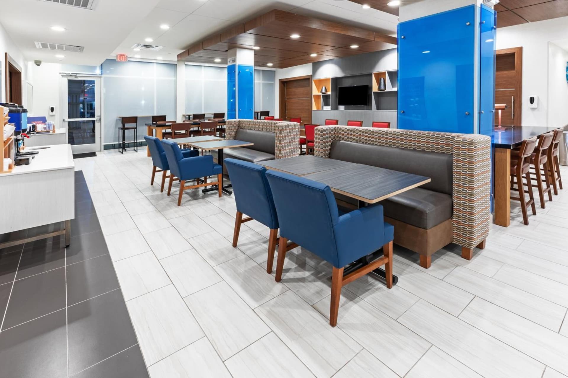 Holiday Inn Express & Suites - Stafford NW - Sugar Land by IHG gallery photo in Stafford, TX — image 28