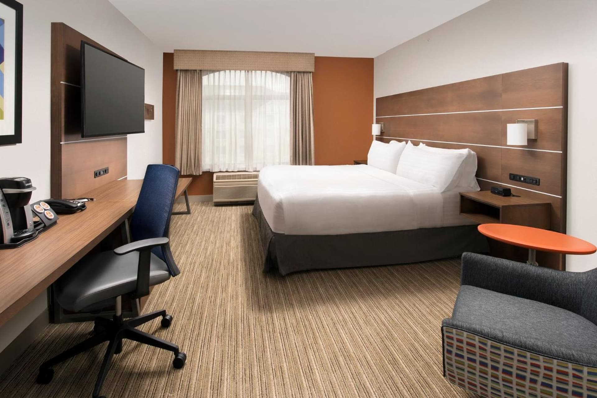 Holiday Inn Express & Suites Baltimore - BWI Airport North by IHG gallery photo in Linthicum Heights, MD — image 9
