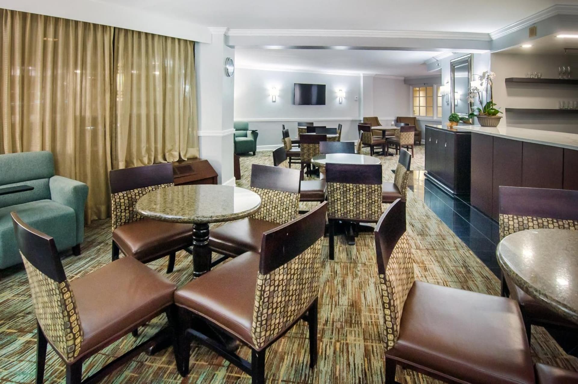 Crowne Plaza Executive Center Baton Rouge by IHG gallery photo in Baton Rouge, LA — image 51