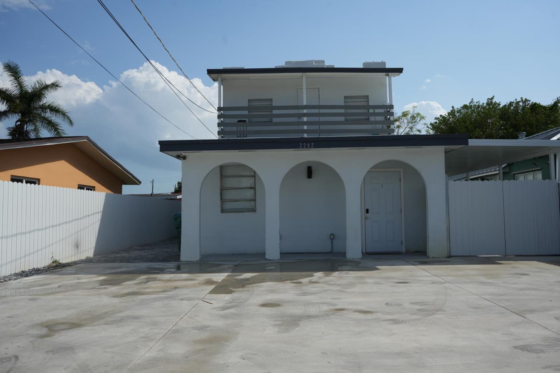 Charming two bedroom apartment. property views in Miami, FL — gallery photo 3