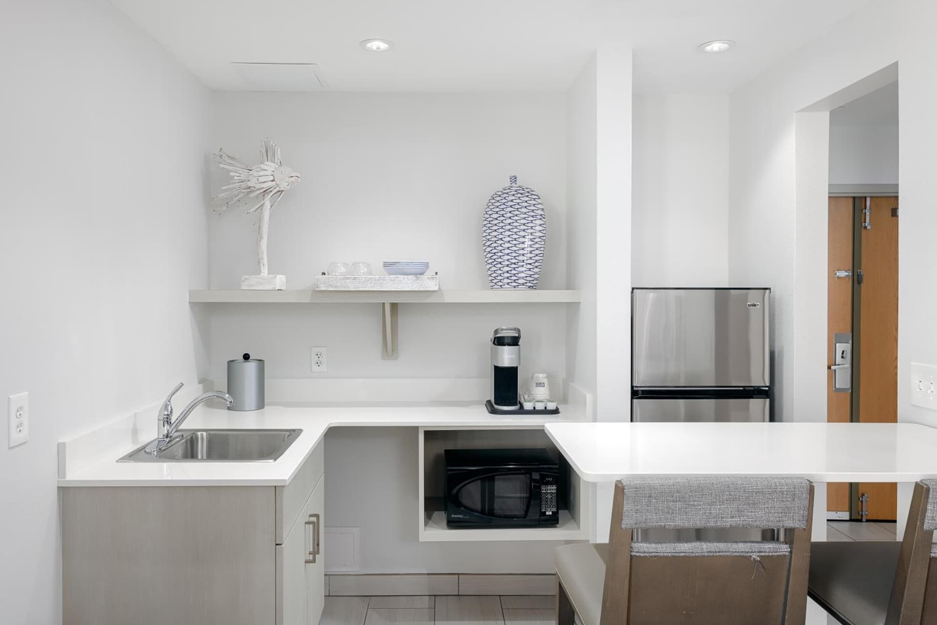 Holiday Inn Express Pensacola Beach by IHG gallery photo in Pensacola Beach, FL — image 37