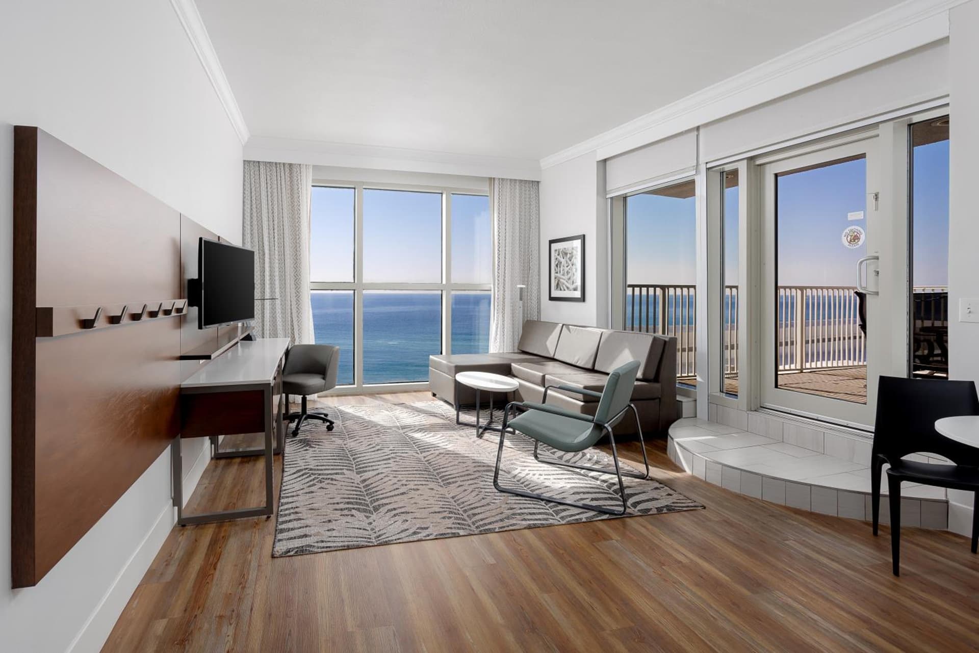Holiday Inn Express Pensacola Beach by IHG gallery photo in Pensacola Beach, FL — image 57