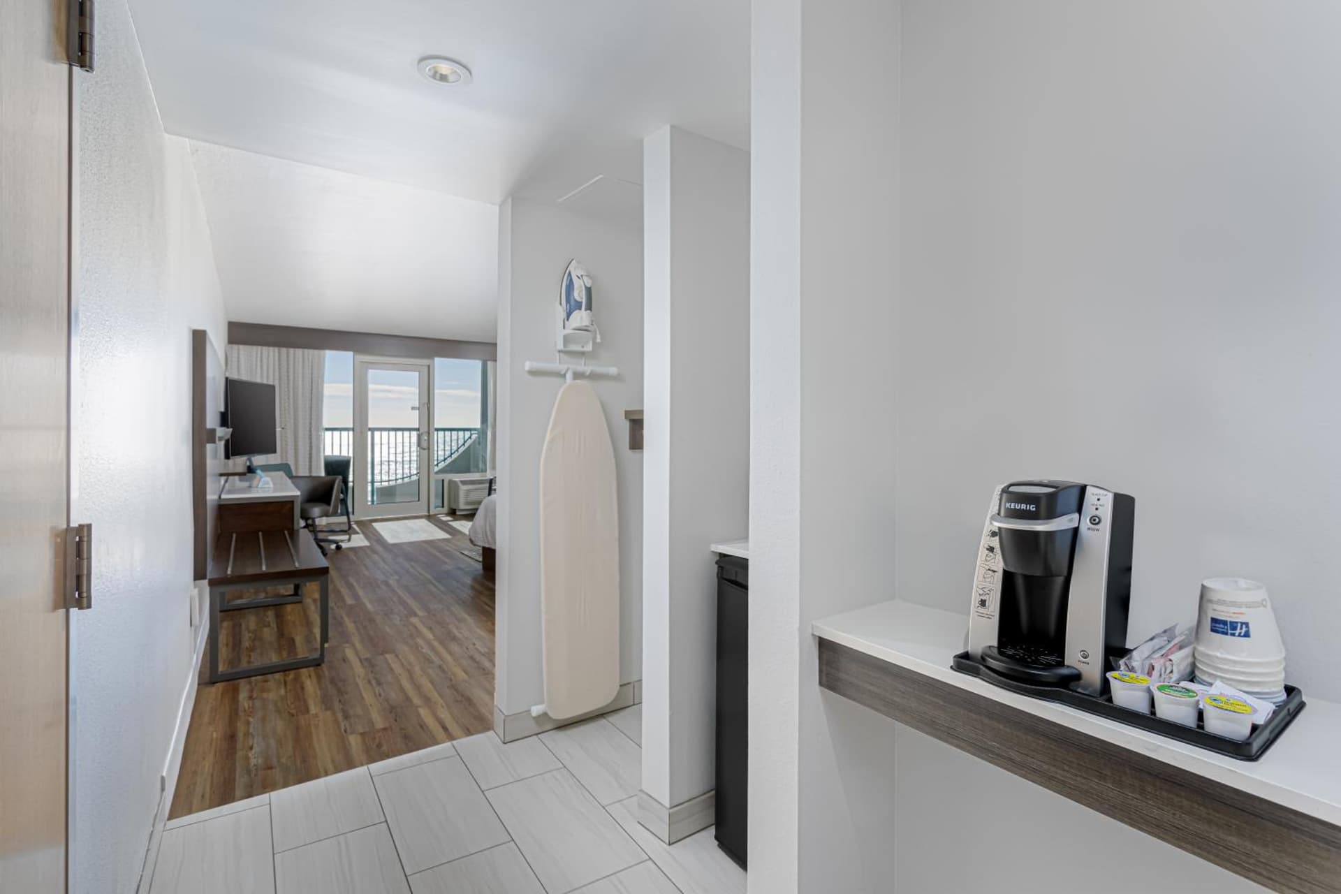 Holiday Inn Express Pensacola Beach by IHG gallery photo in Pensacola Beach, FL — image 97