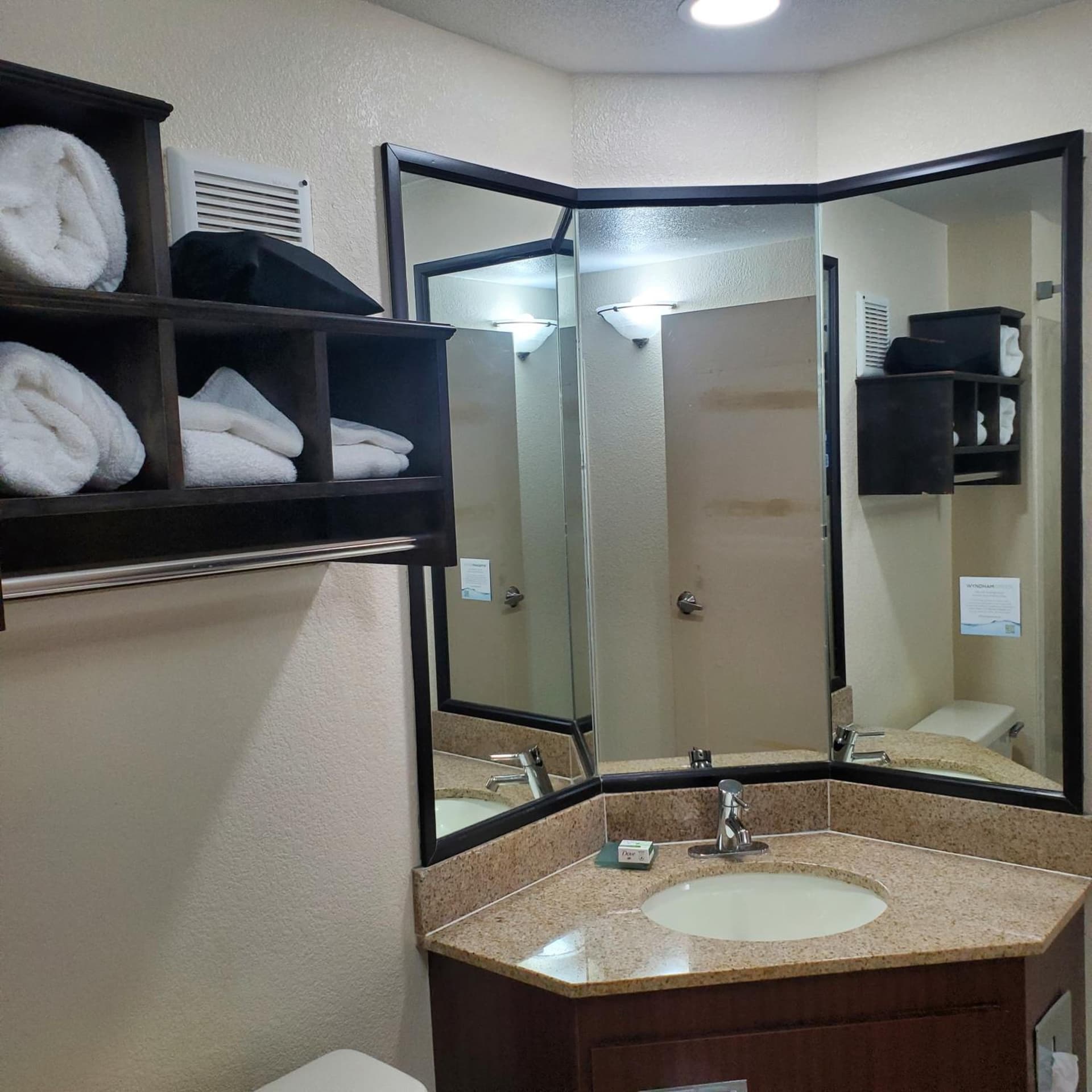 La Quinta by Wyndham Memphis Airport Graceland gallery photo in Memphis, TN — image 15
