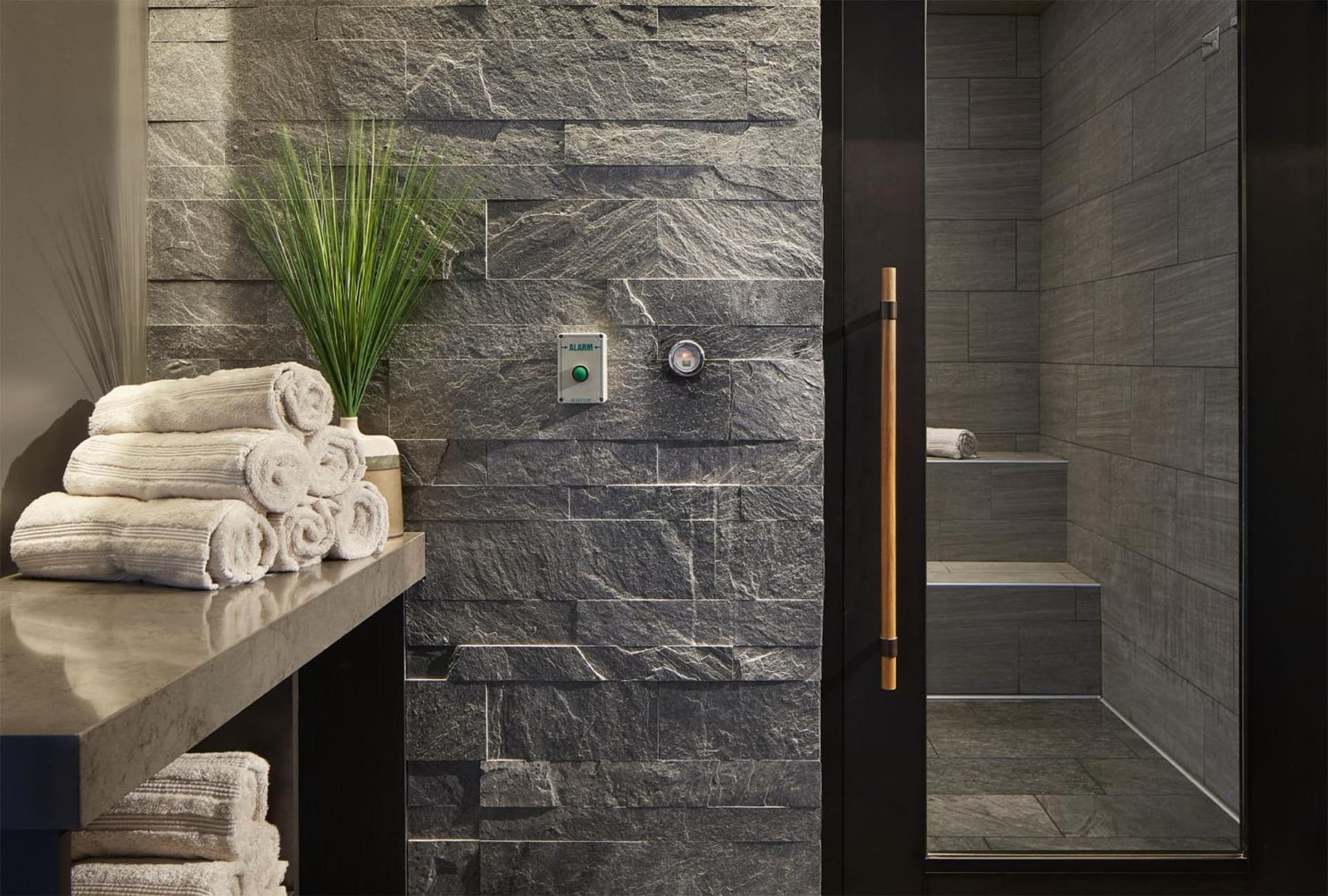 InterContinental Minneapolis - St. Paul Airport by IHG gallery photo in Minneapolis, MN — image 4