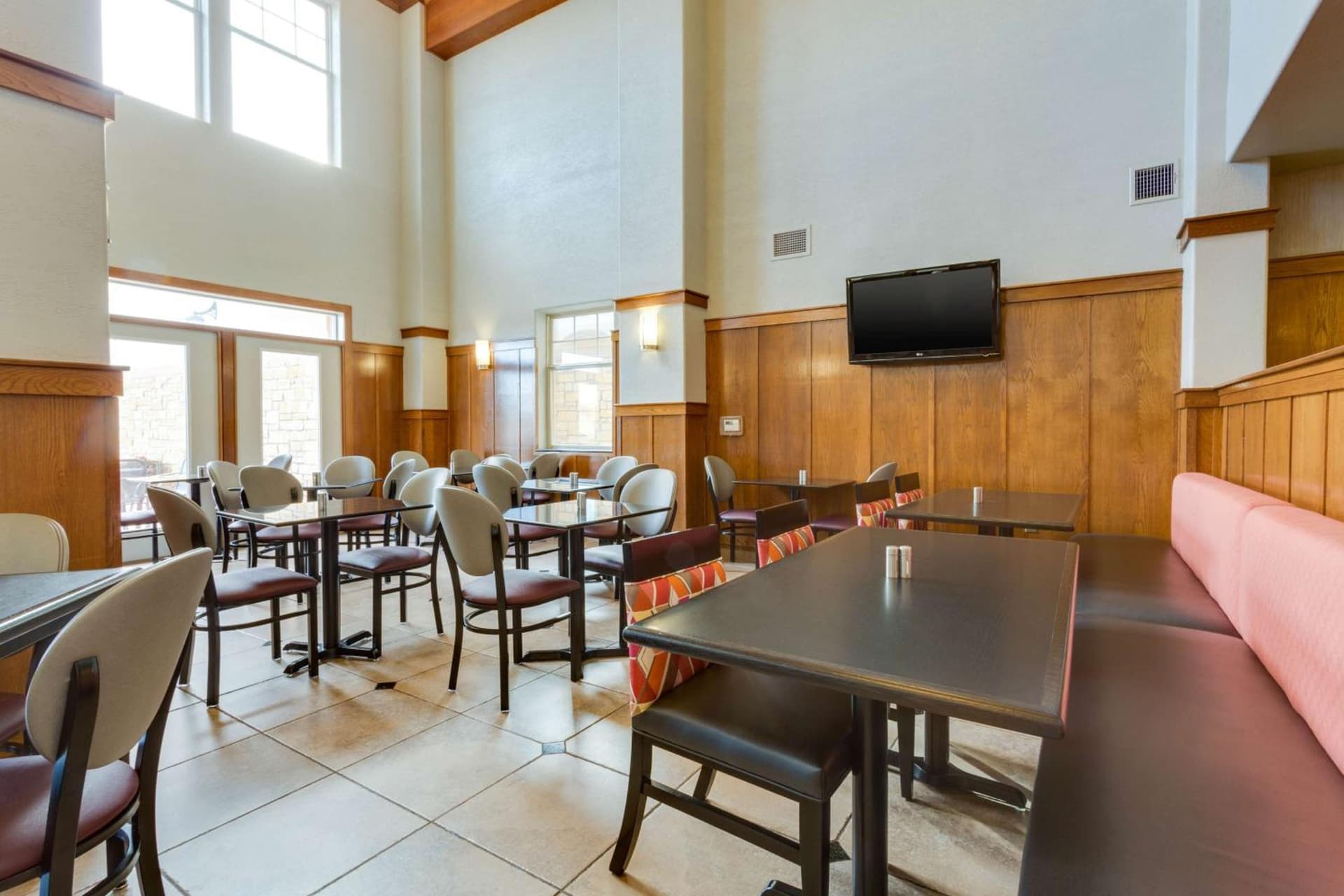 Drury Inn & Suites Las Cruces gallery photo in Las Cruces, NM — image 13