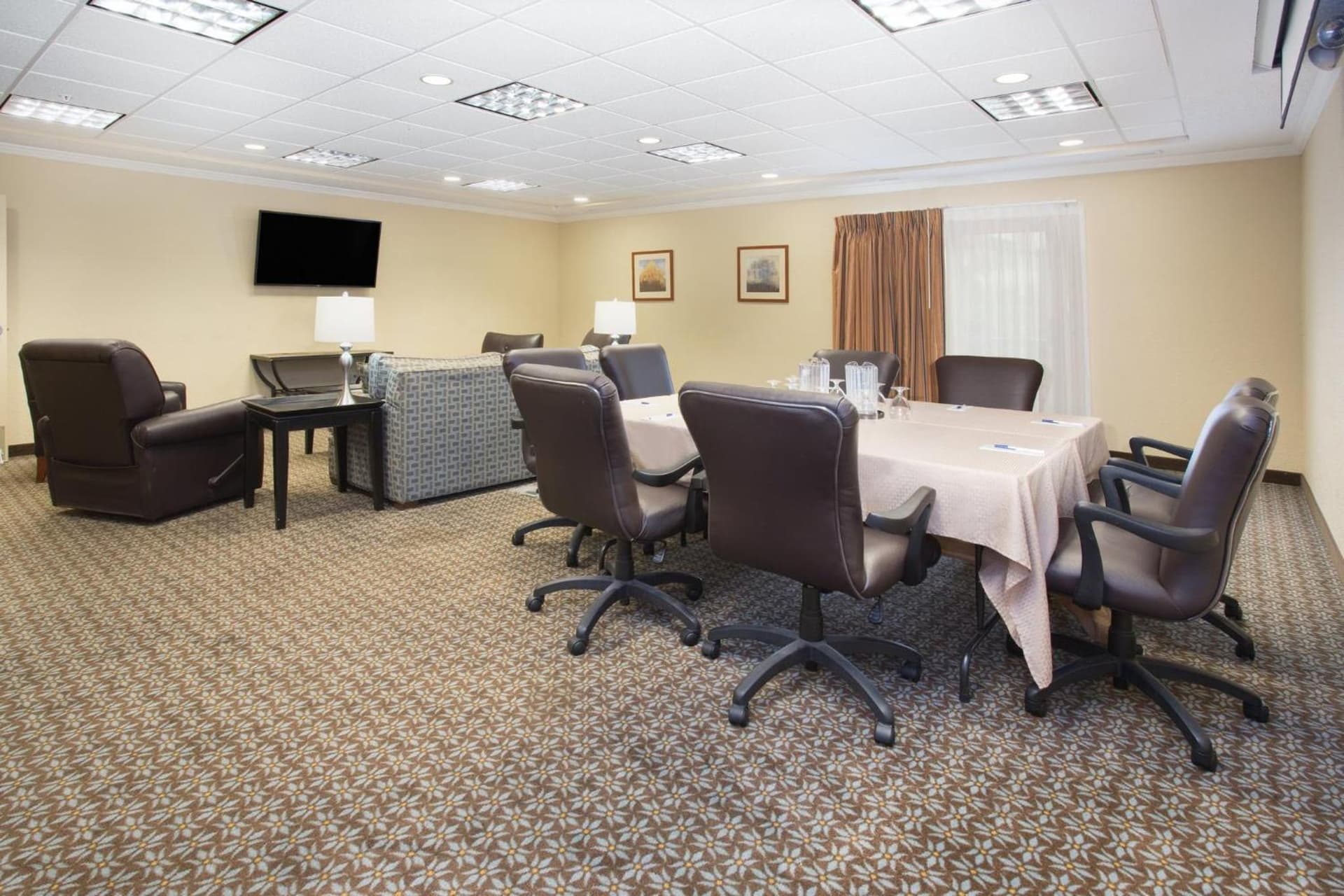 Candlewood Suites Kenosha - Pleasant Prairie by IHG gallery photo in Pleasant Prairie, WI — image 14