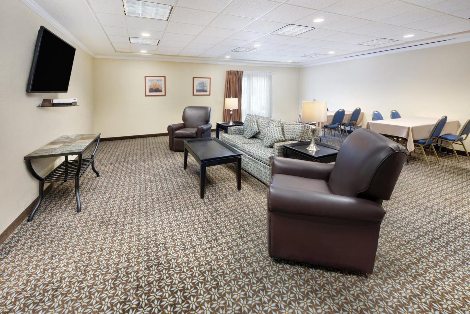 Candlewood Suites Kenosha - Pleasant Prairie by IHG gallery photo in Pleasant Prairie, WI — image 46