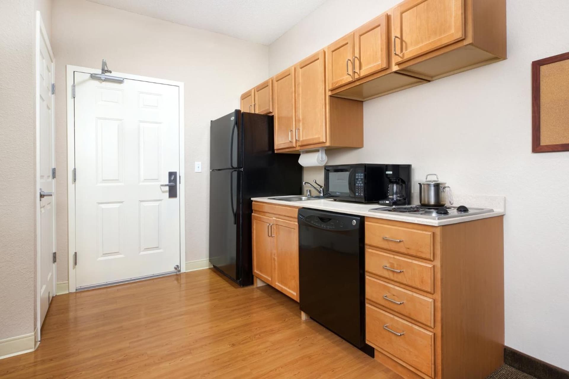 Candlewood Suites Kenosha - Pleasant Prairie by IHG gallery photo in Pleasant Prairie, WI — image 47