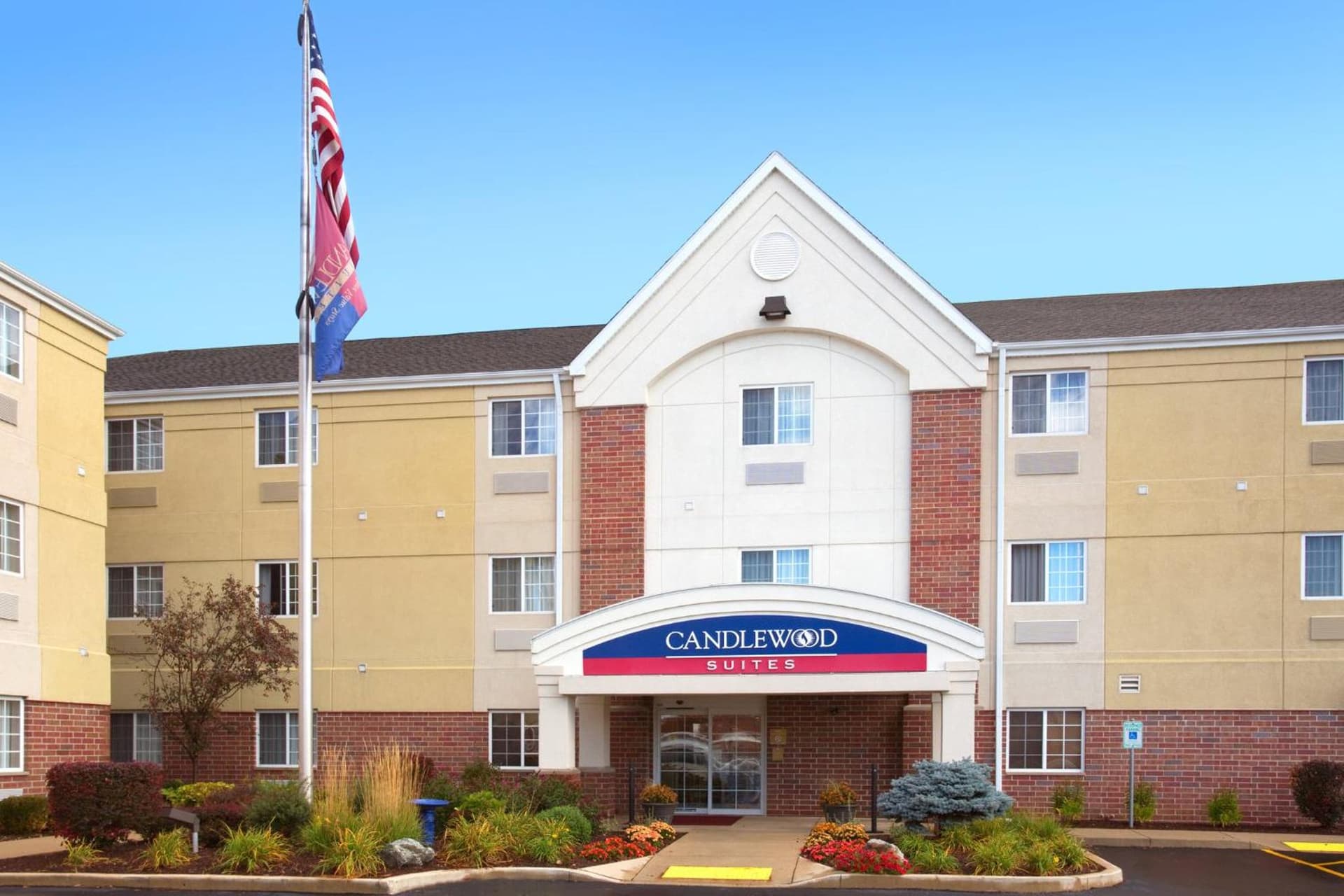 Candlewood Suites Kenosha - Pleasant Prairie by IHG gallery photo in Pleasant Prairie, WI — image 18