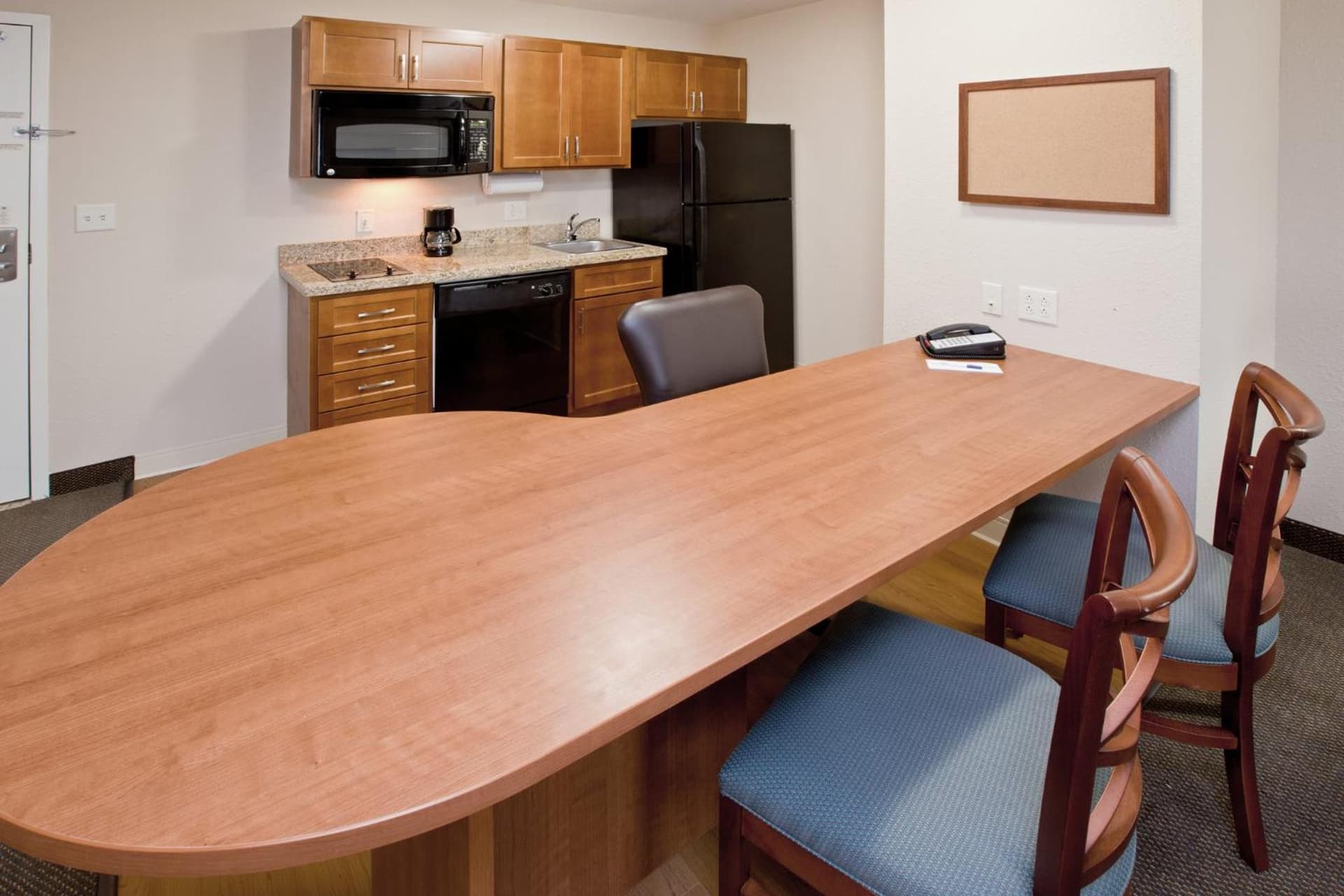 Candlewood Suites Indianapolis East by IHG interior in Indianapolis, IN — gallery photo 2