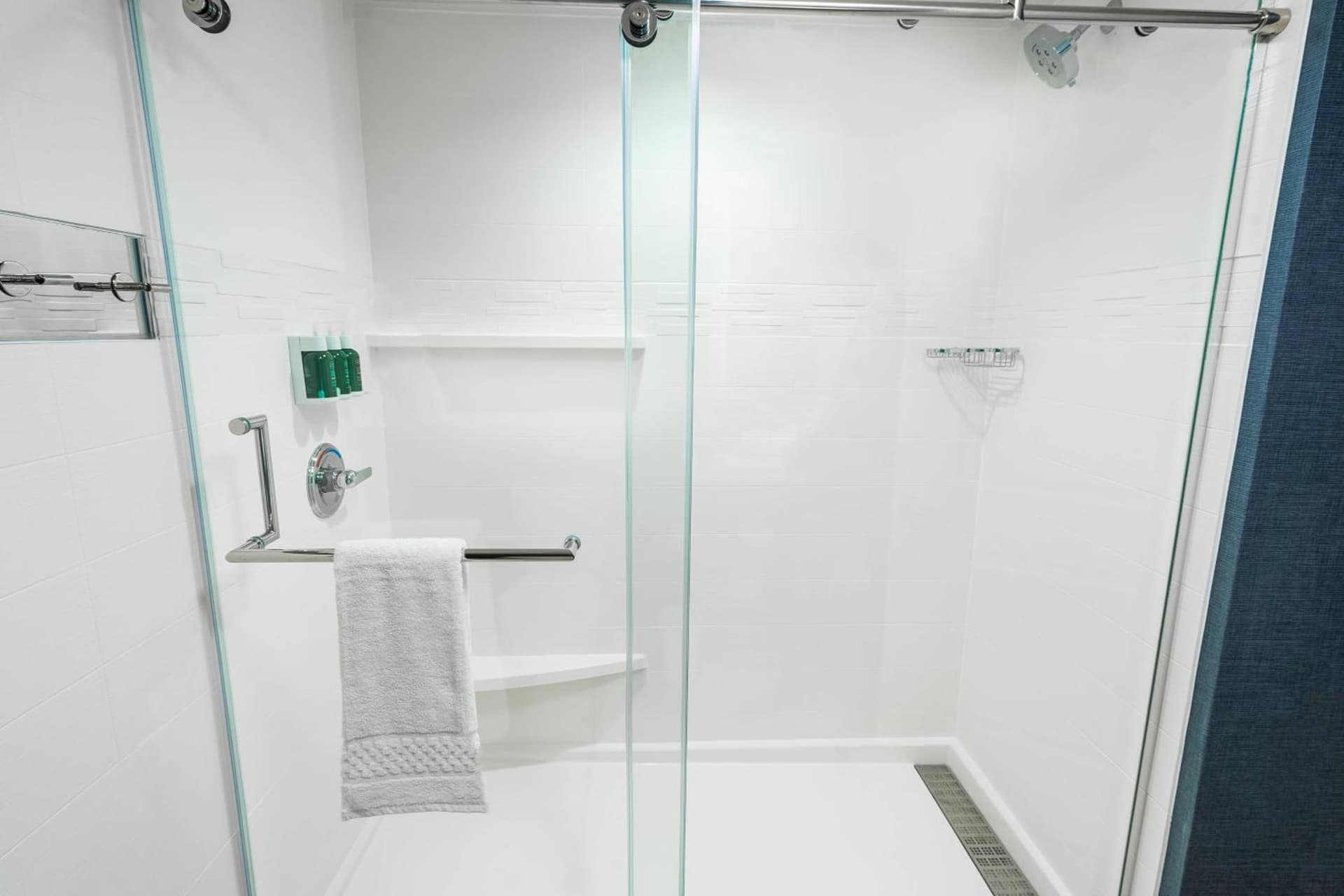 Residence Inn by Marriott Rocklin Roseville gallery photo in Roseville, CA — image 4