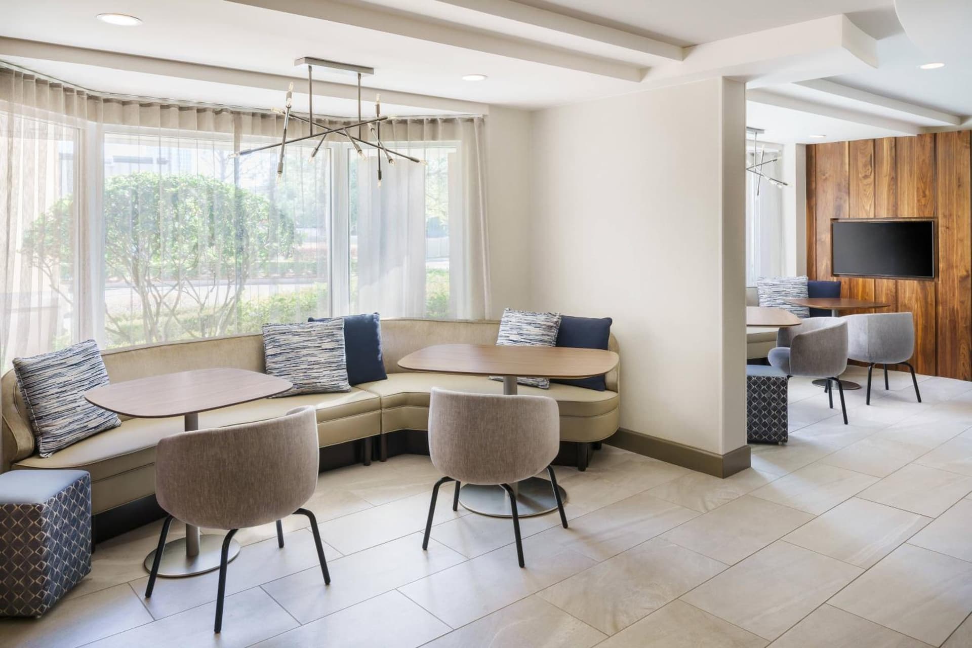 Courtyard by Marriott Orlando Downtown gallery photo in Orlando, FL — image 38