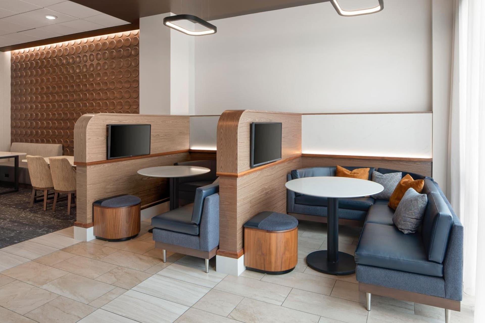 Courtyard by Marriott Seattle SeaTac Airport gallery photo in Seattle, WA — image 14