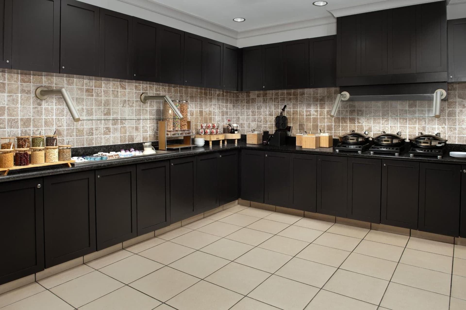 Residence Inn by Marriott Fayetteville Cross Creek gallery photo in Fayetteville, NC — image 31