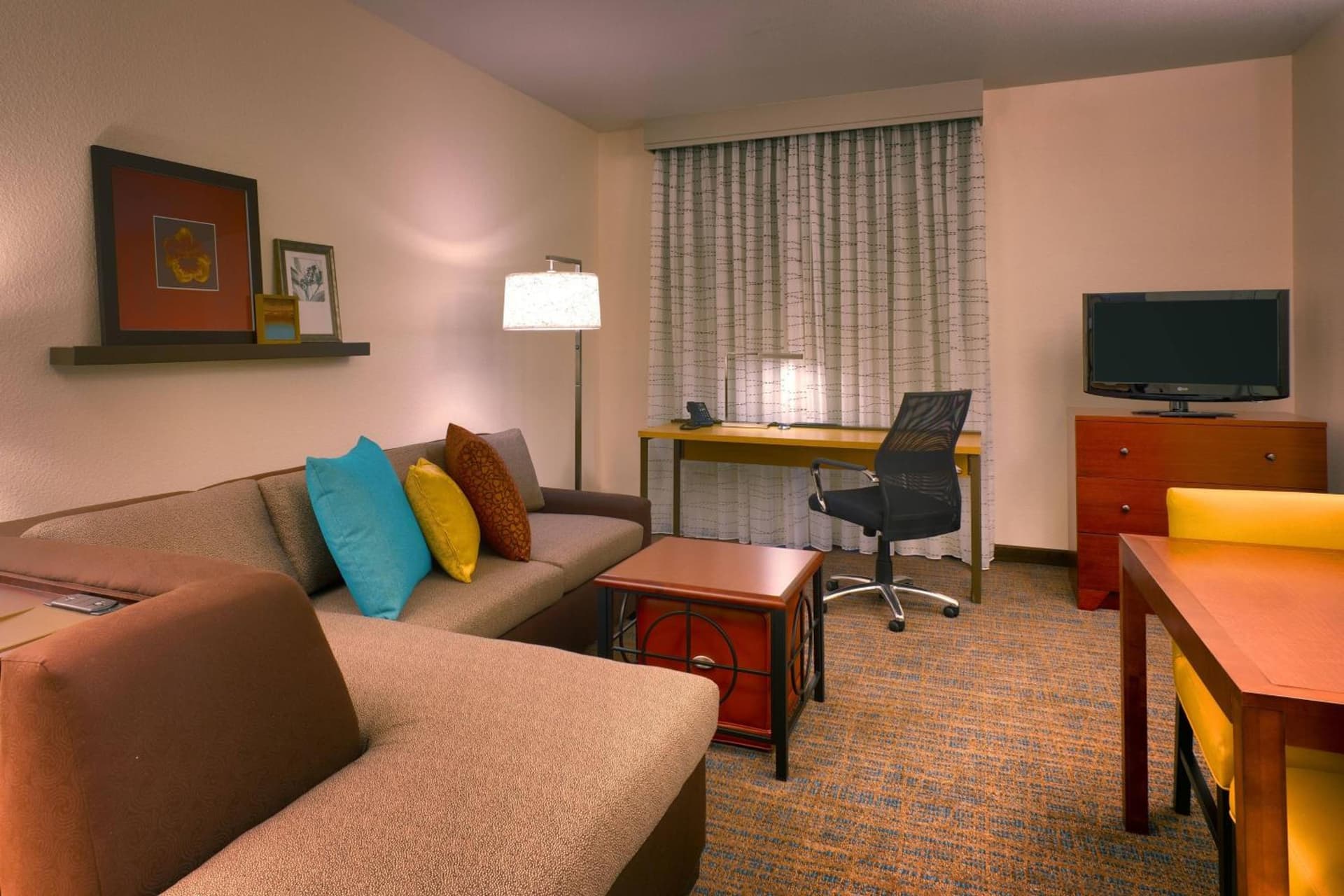 Residence Inn by Marriott Phoenix Gilbert gallery photo in Gilbert, AZ — image 7