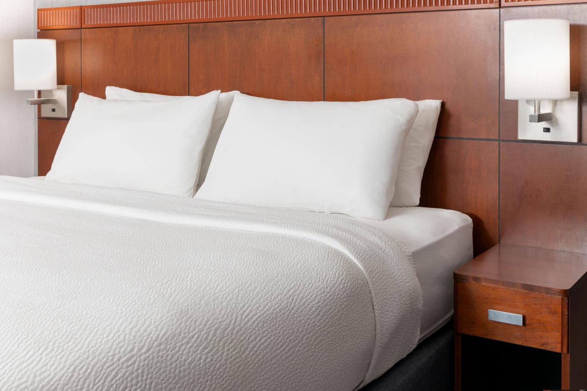 Courtyard by Marriott Ontario Rancho Cucamonga property views in Rancho Cucamonga, CA — gallery photo 3