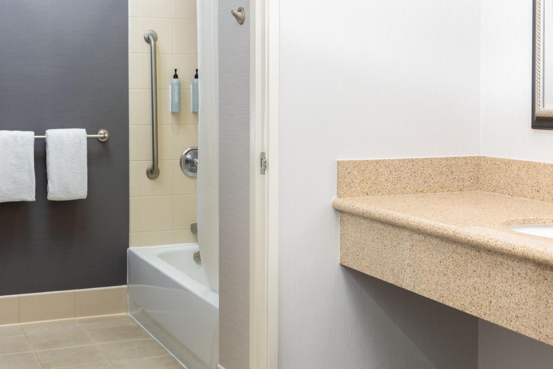 Courtyard by Marriott Ontario Rancho Cucamonga gallery photo in Rancho Cucamonga, CA — image 39