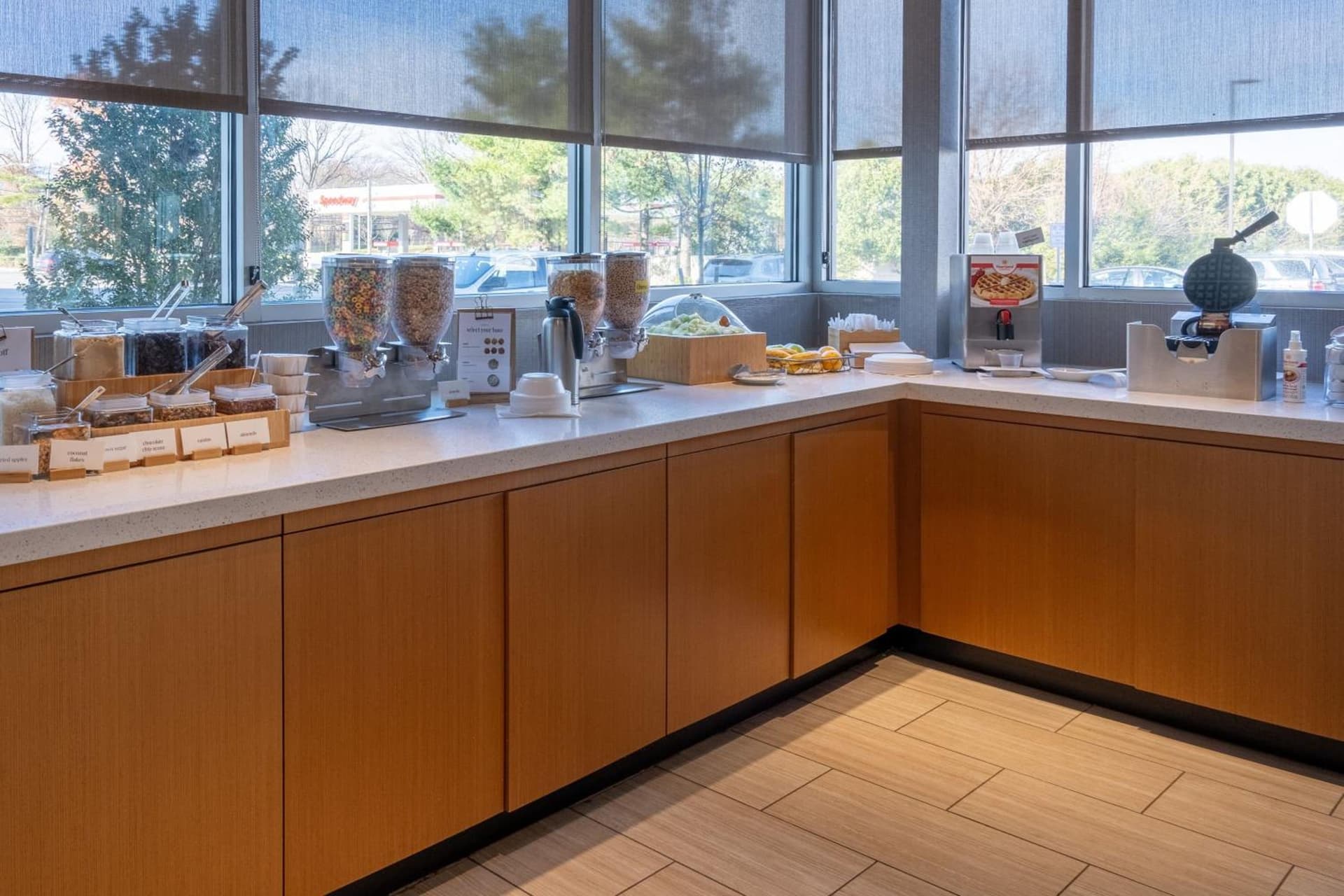 SpringHill Suites by Marriott Woodbridge gallery photo in Woodbridge — image 36
