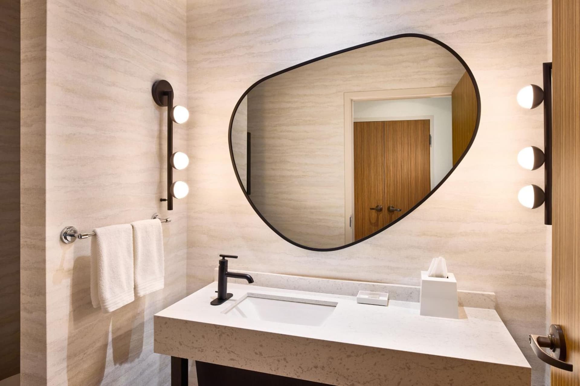 Renaissance Phoenix Glendale Hotel & Conference Center gallery photo in Glendale, AZ — image 62