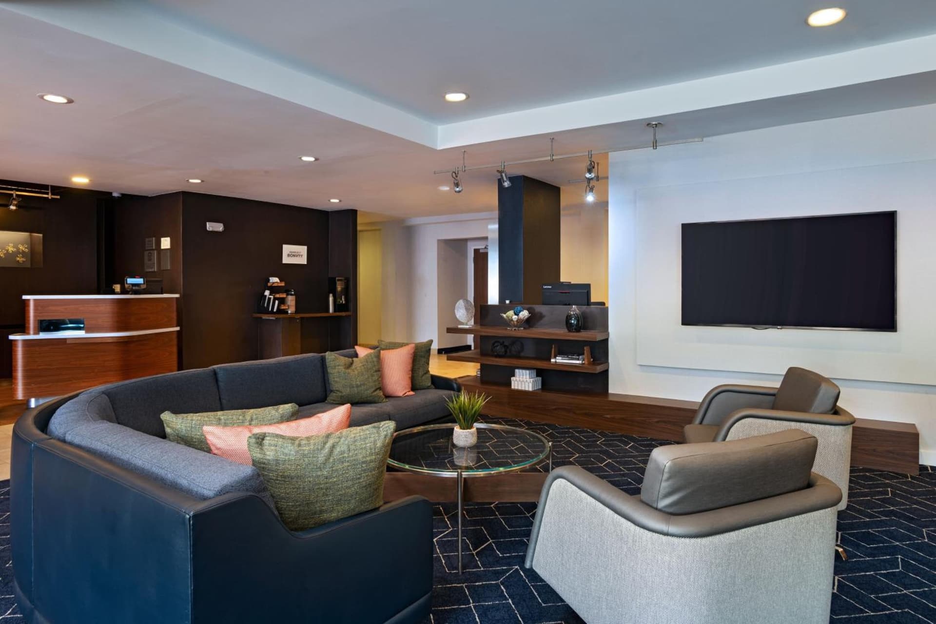 Courtyard by Marriott Austin The Domain Area property views in Austin, TX — gallery photo 3
