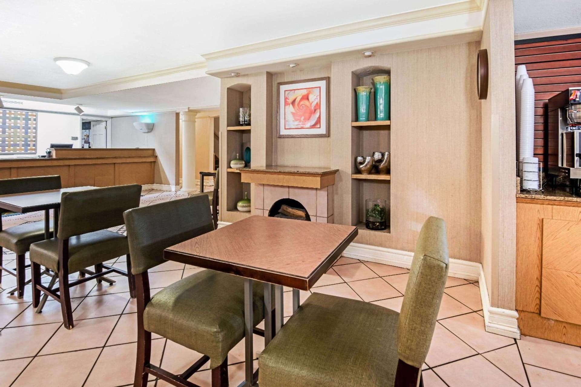 La Quinta Inn by Wyndham Amarillo Mid-City gallery photo in Amarillo, TX — image 78
