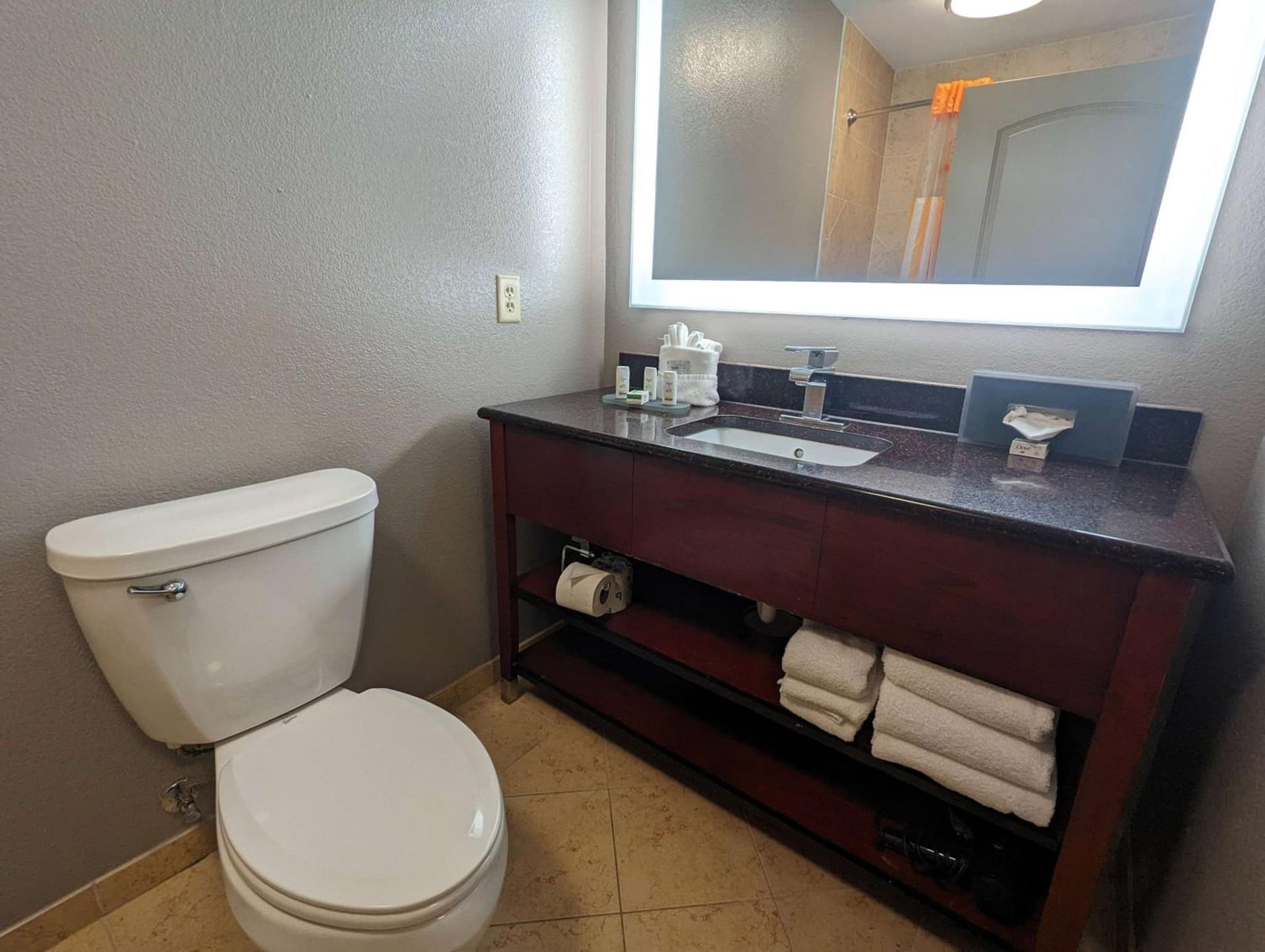 La Quinta by Wyndham Woodway - Waco South gallery photo in Waco, TX — image 32