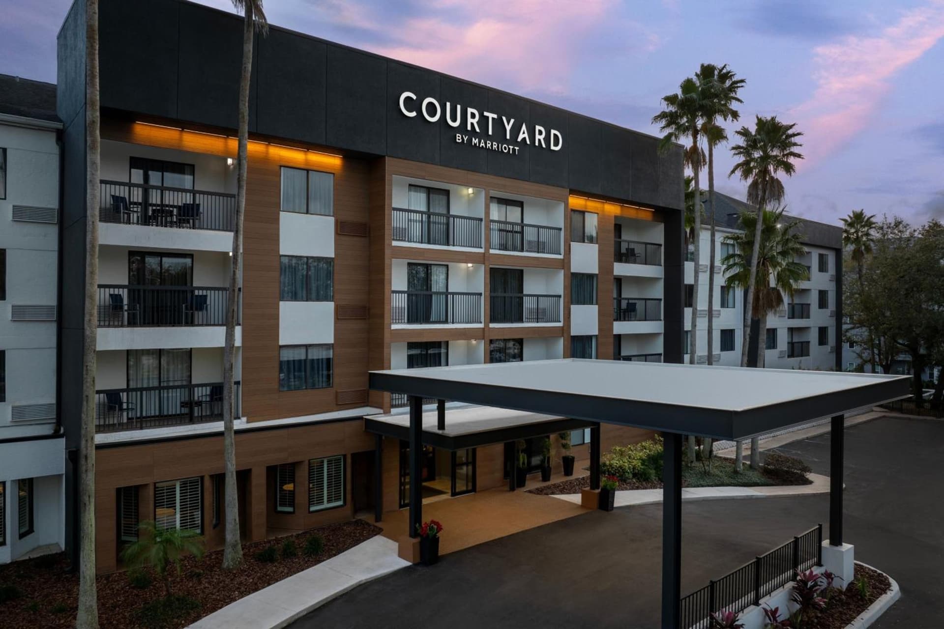 Courtyard by Marriott Orlando East/UCF Area interior in Orlando, FL — gallery photo 2