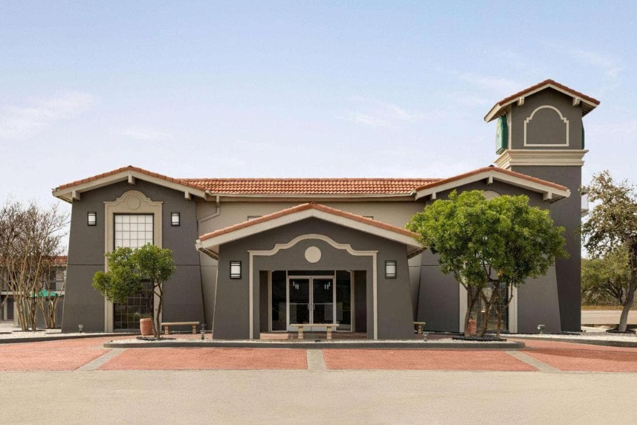 La Quinta Inn by Wyndham Corpus Christi North gallery photo in Corpus Christi, TX — image 23