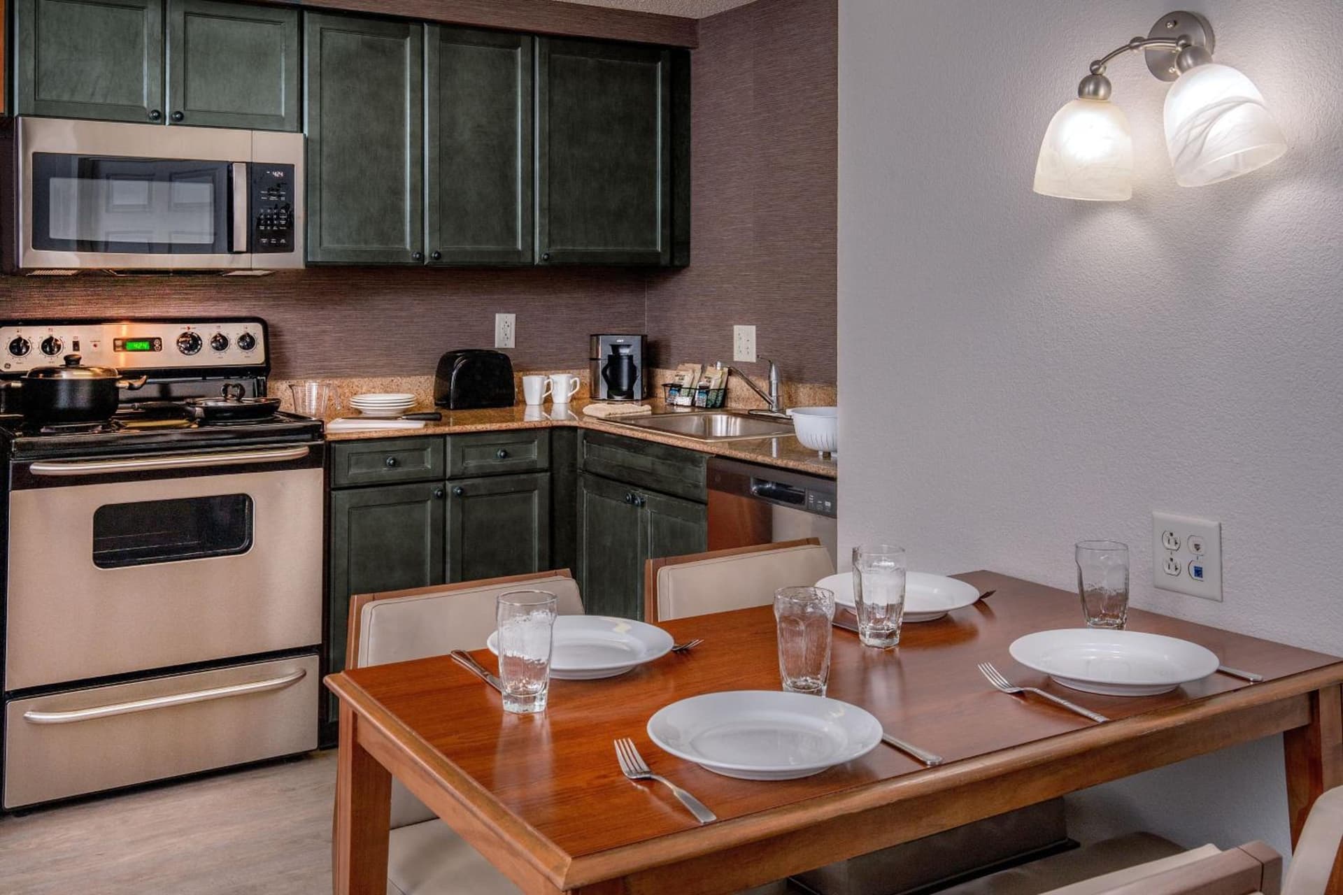 Residence Inn by Marriott Chesapeake Greenbrier gallery photo in Chesapeake, VA — image 21