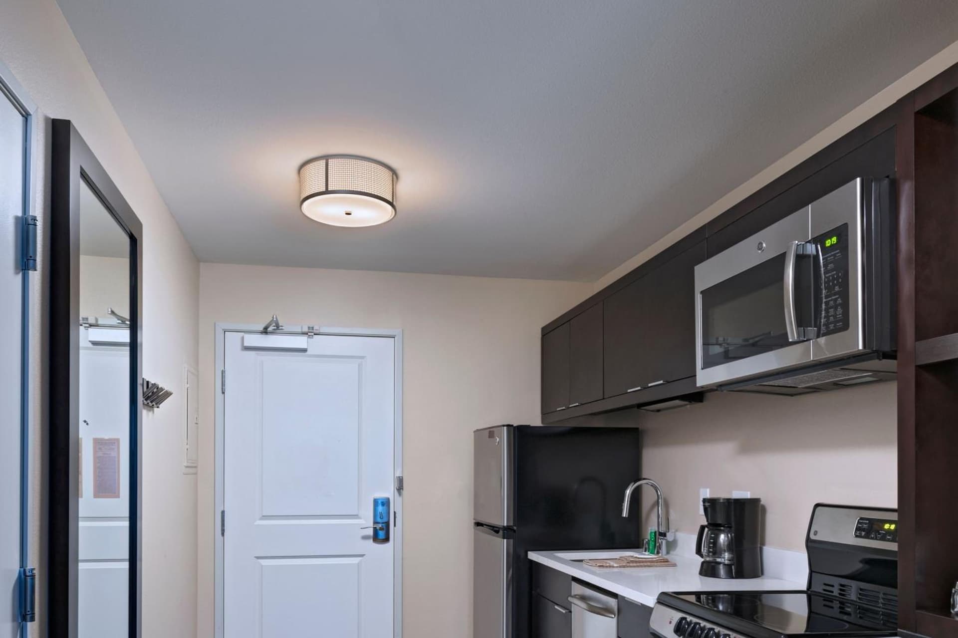 TownePlace Suites by Marriott Tacoma Lakewood gallery photo in Lakewood, WA — image 7