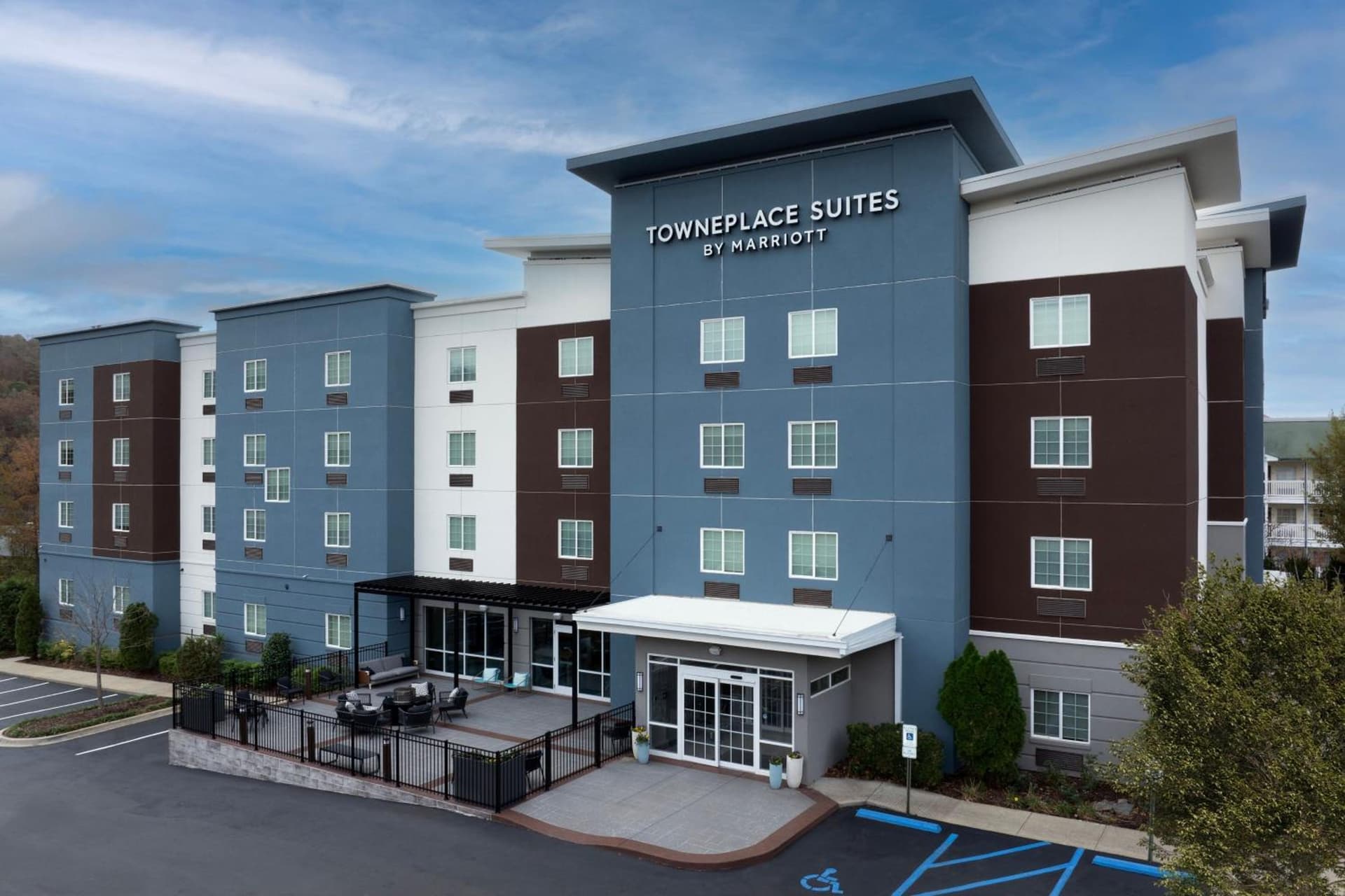 TownePlace Suites by Marriott Birmingham South interior in Birmingham, AL — gallery photo 2
