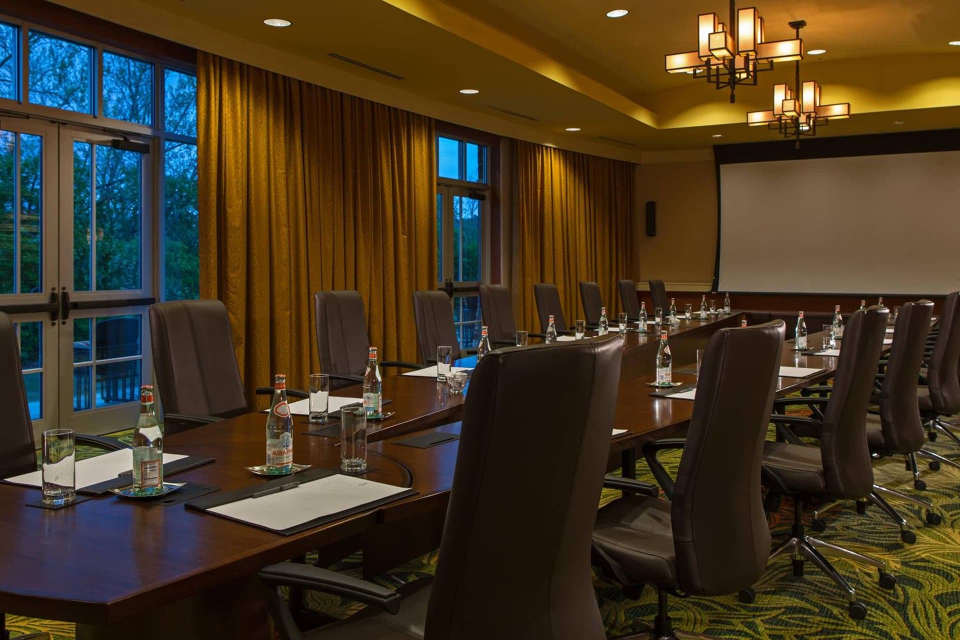 MeadowView Marriott Conference Resort and Convention Center gallery photo in Kingsport, TN — image 53